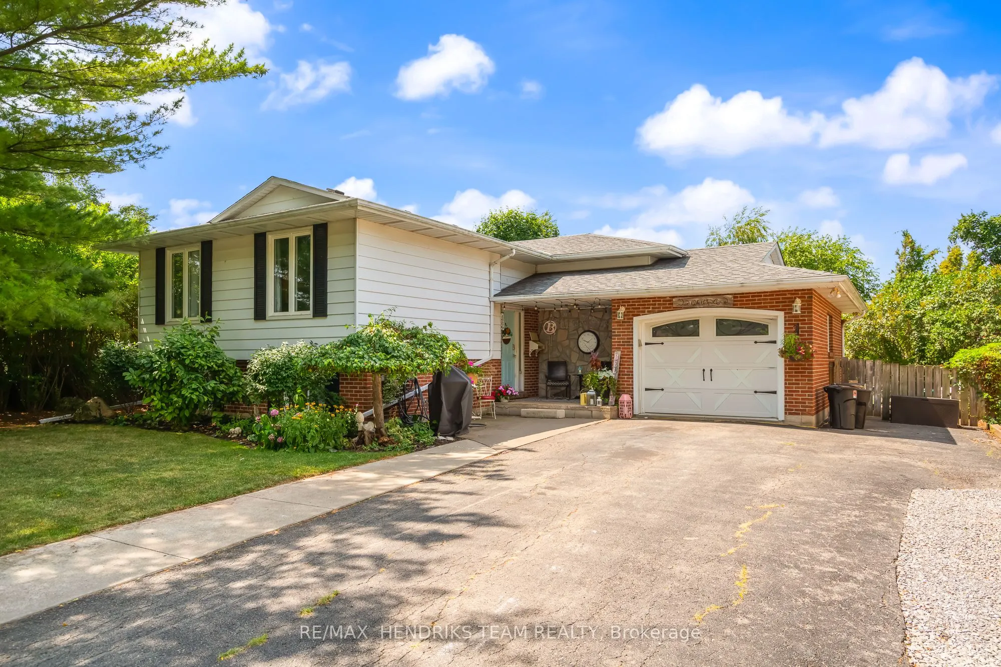 5 Whittaker Avenue