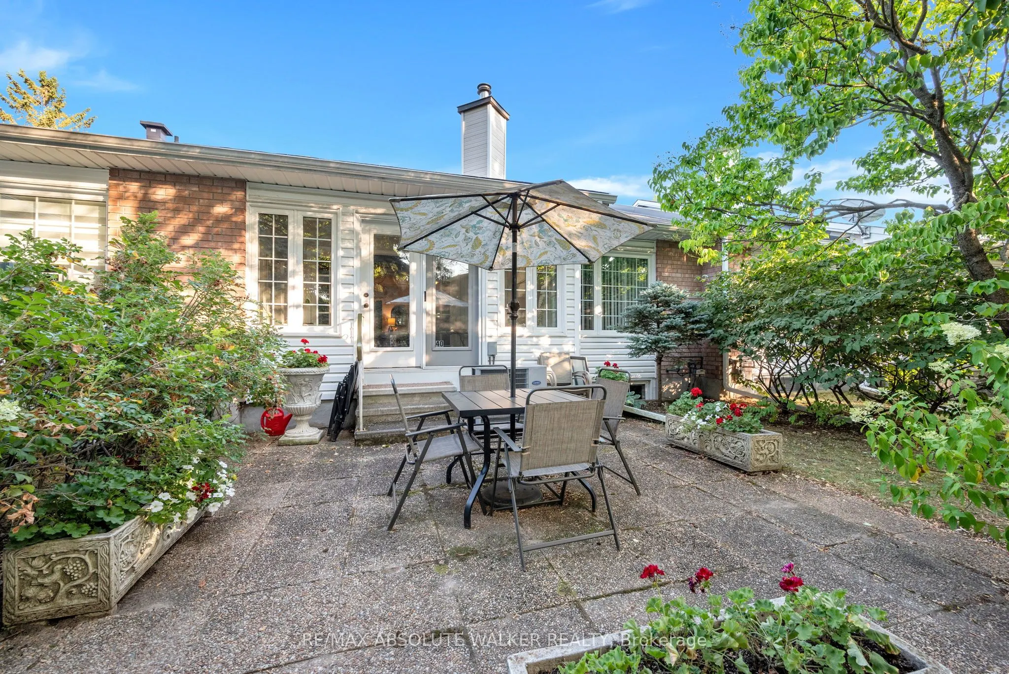 40 Grand Harbour Court, #20