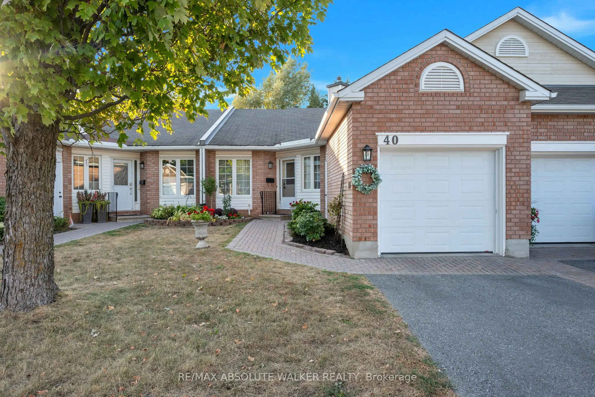 40 Grand Harbour Court, #20