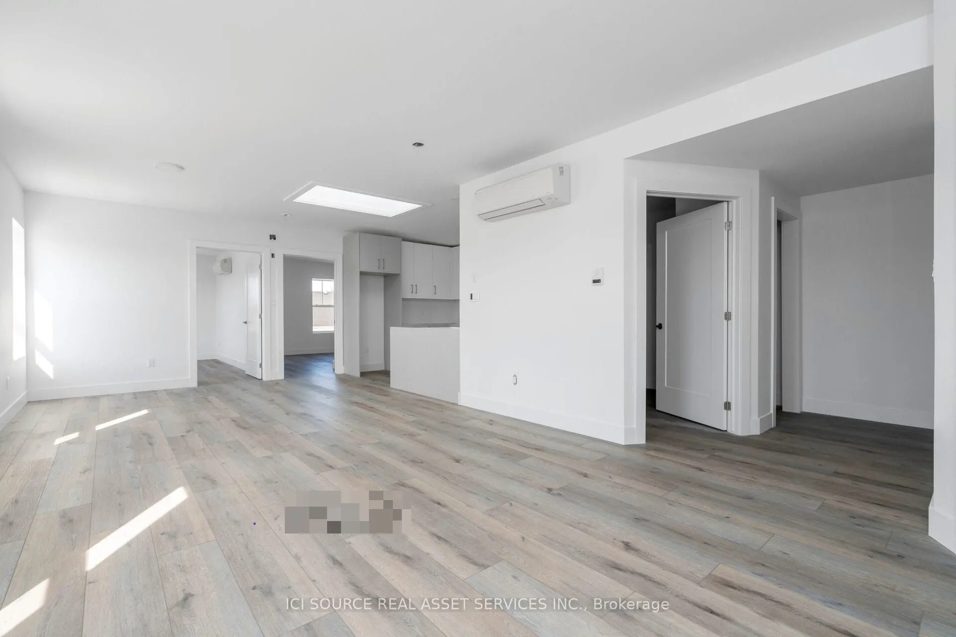 10 Trowbridge Street E, #301