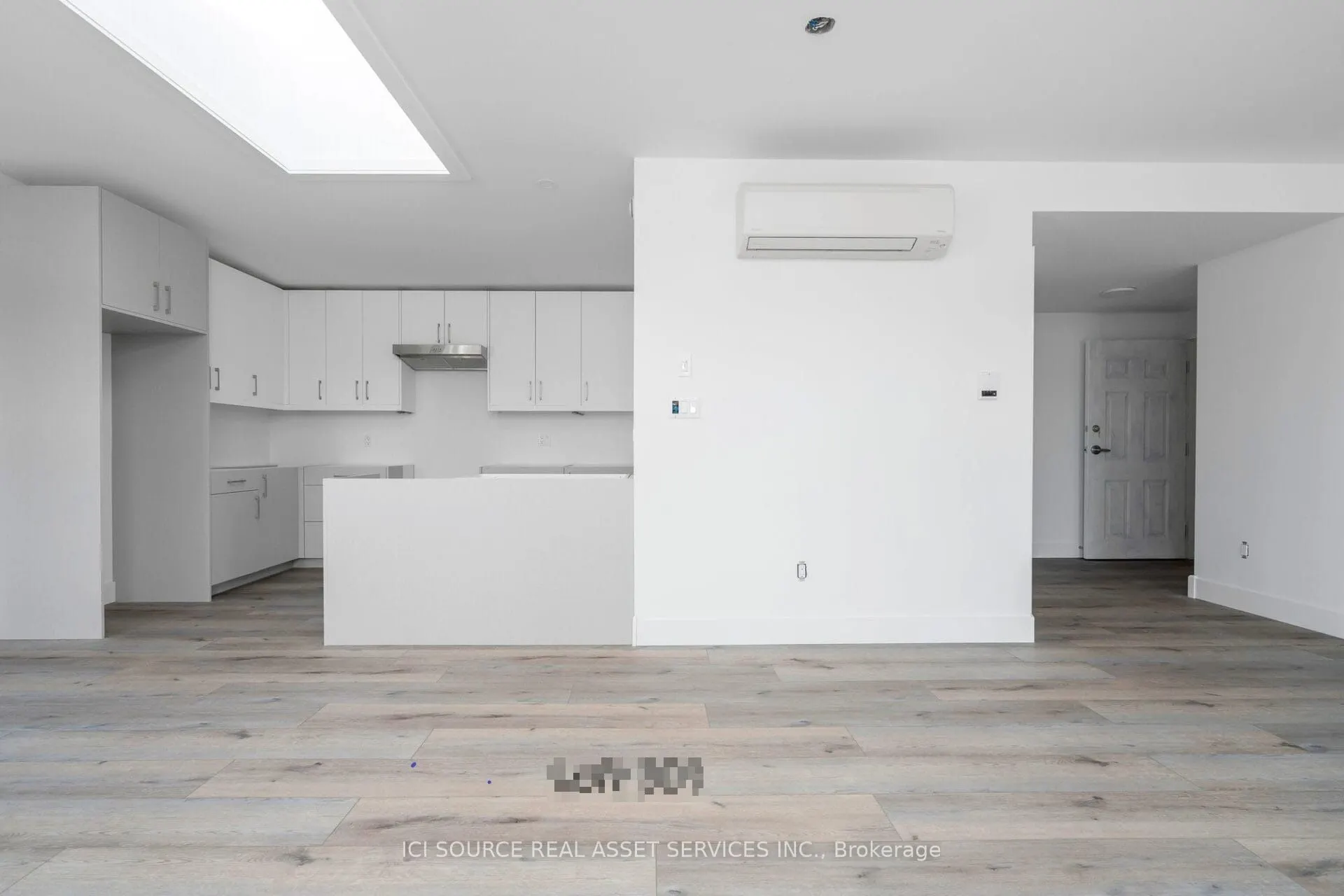 10 Trowbridge Street E, #301