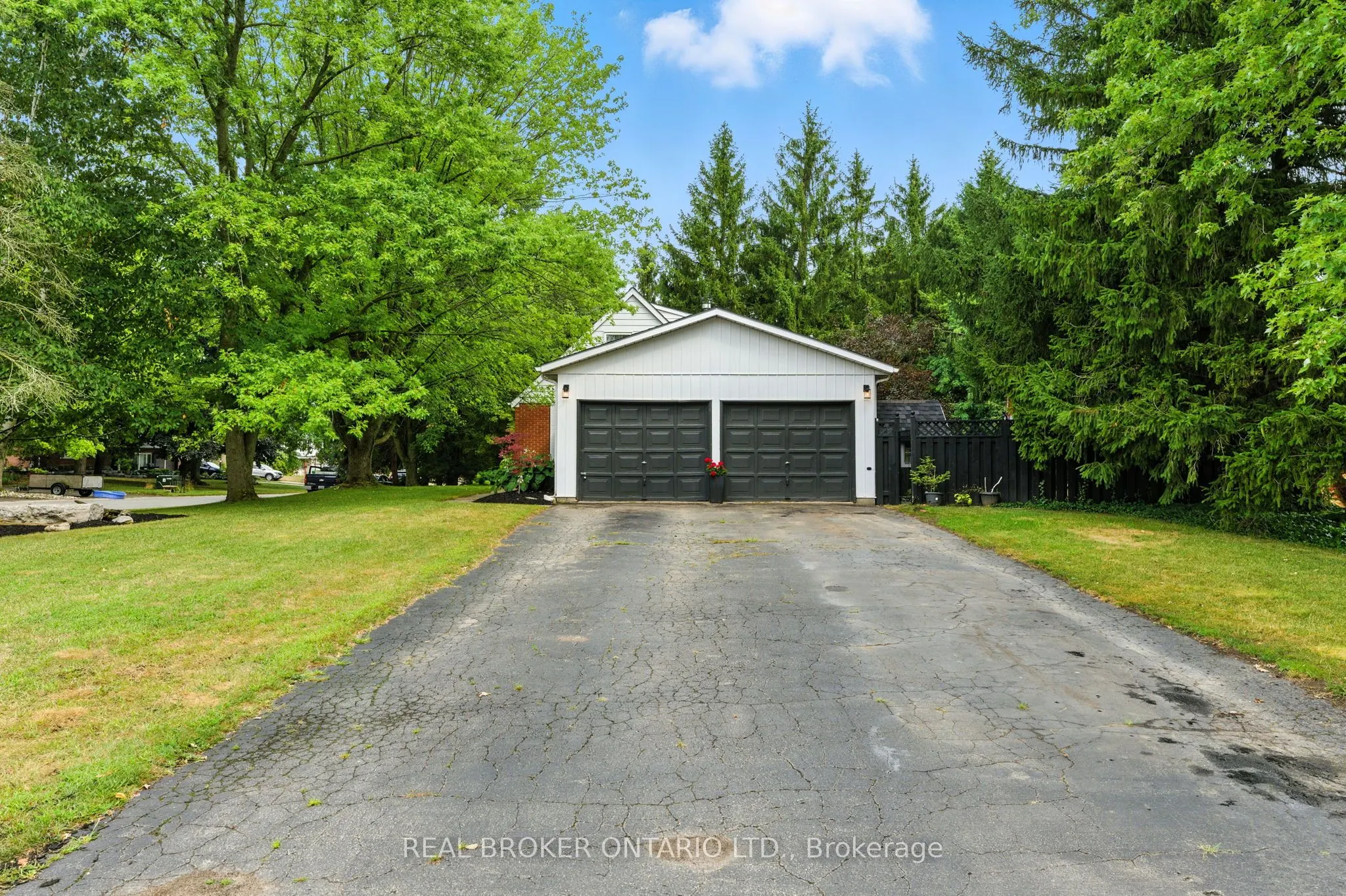 18 Isabel Drive
