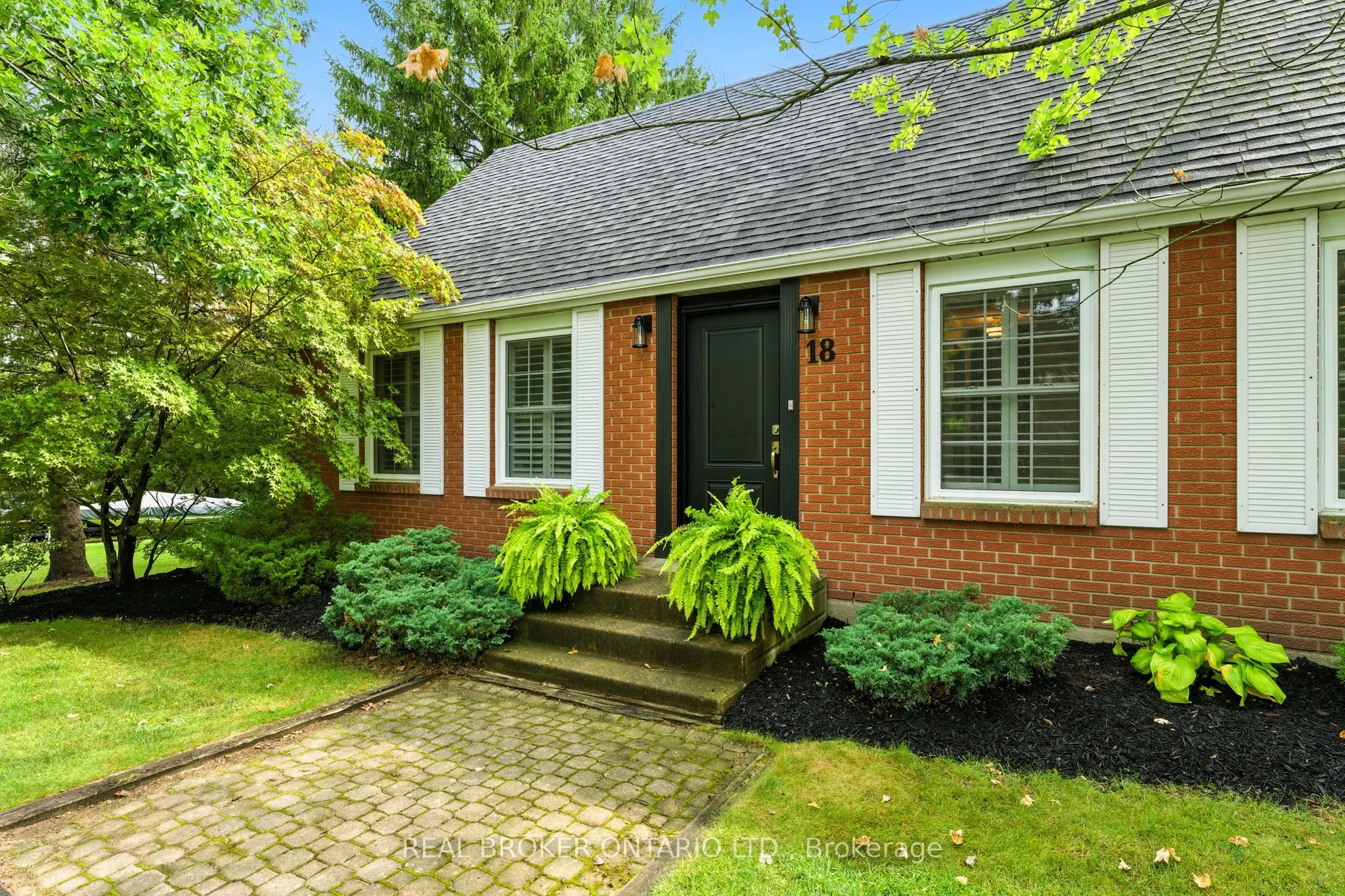 18 Isabel Drive