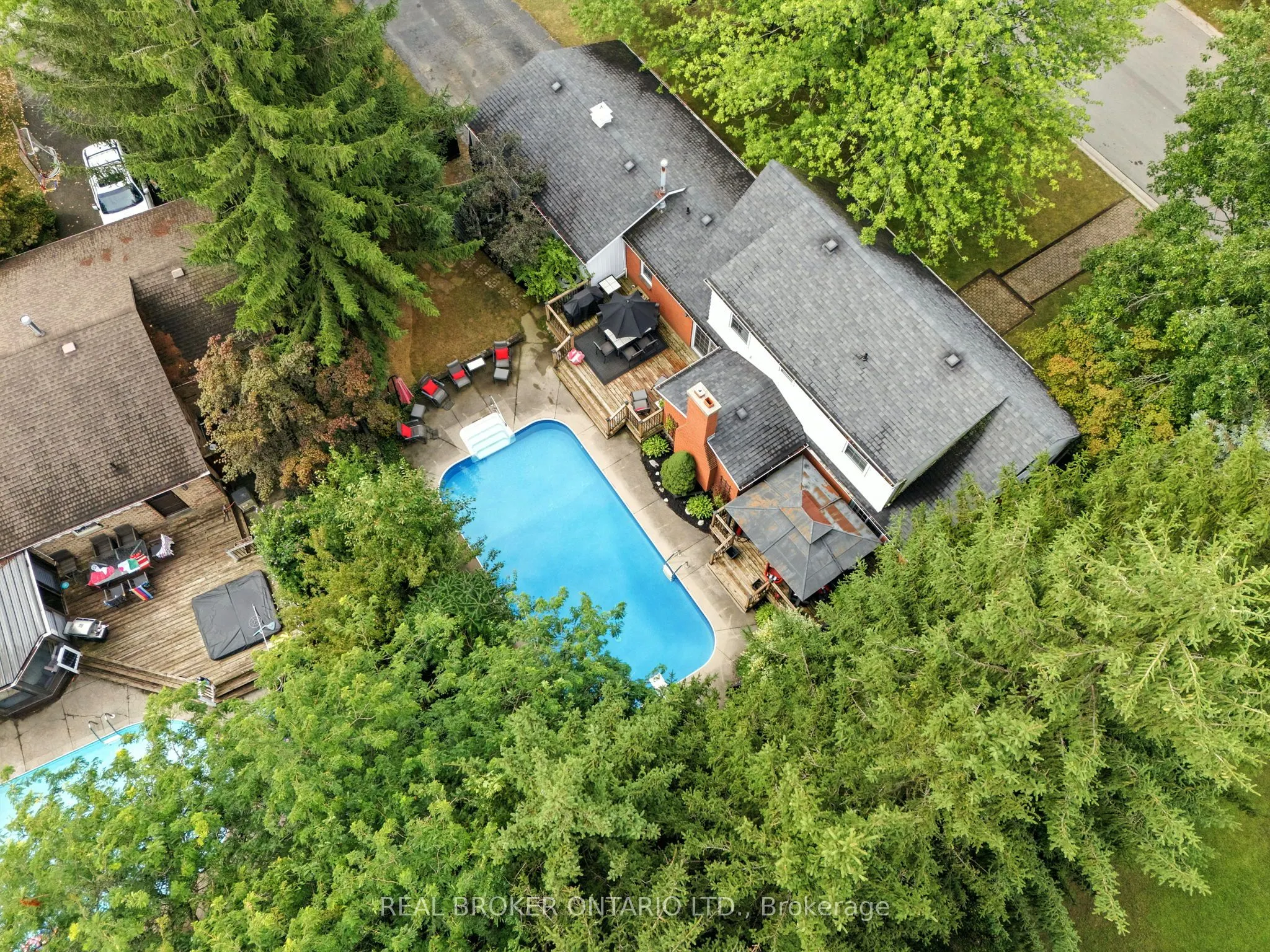 18 Isabel Drive