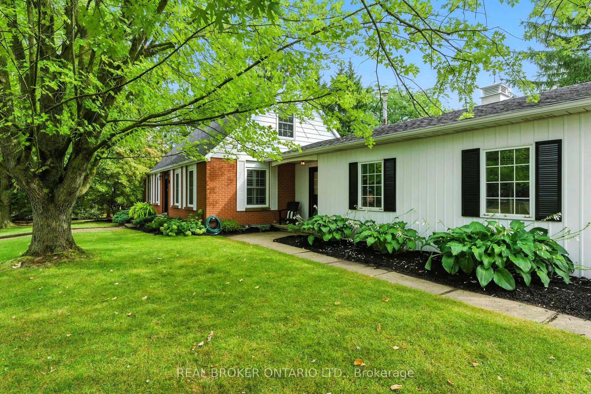 18 Isabel Drive