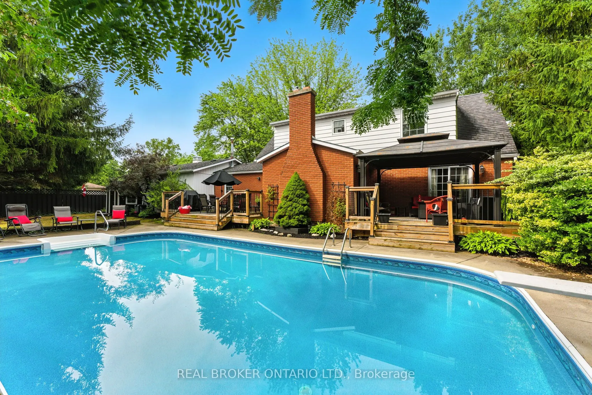 18 Isabel Drive