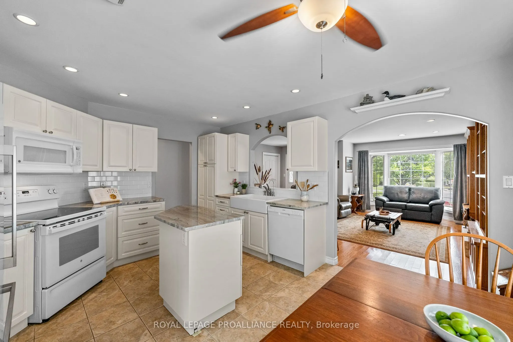 14 Edgewater Drive