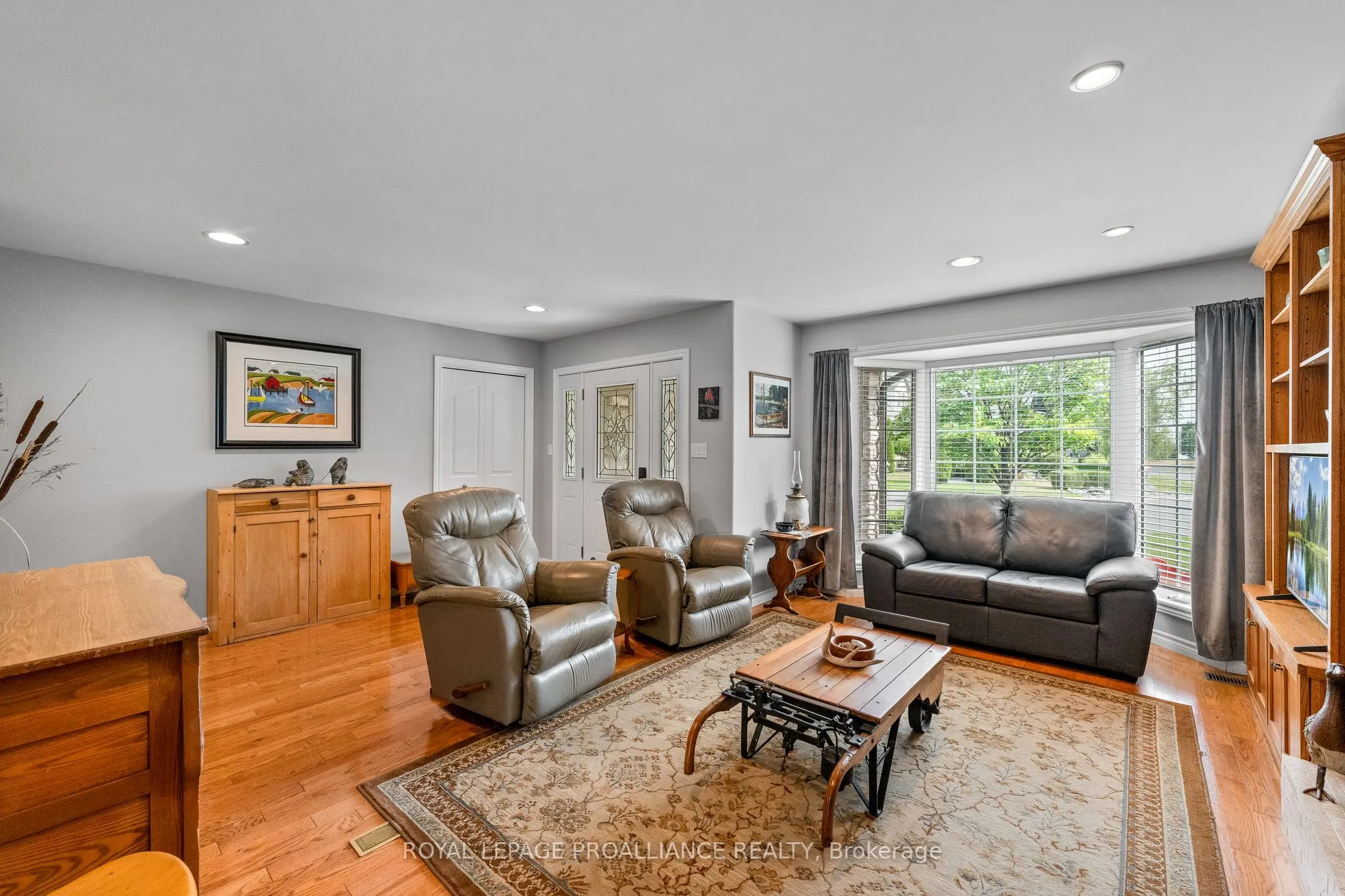 14 Edgewater Drive