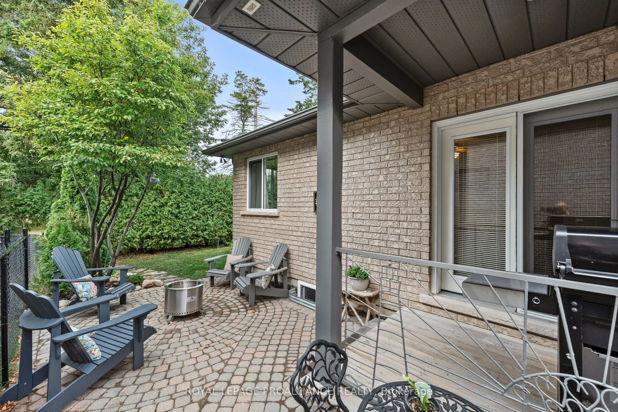 14 Edgewater Drive