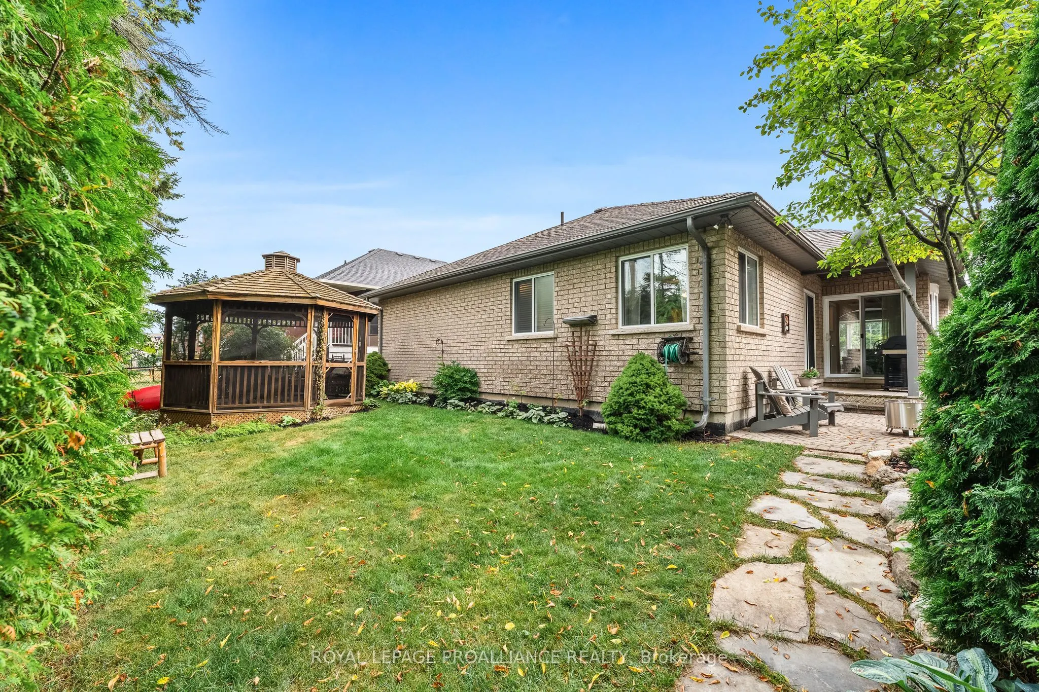 14 Edgewater Drive