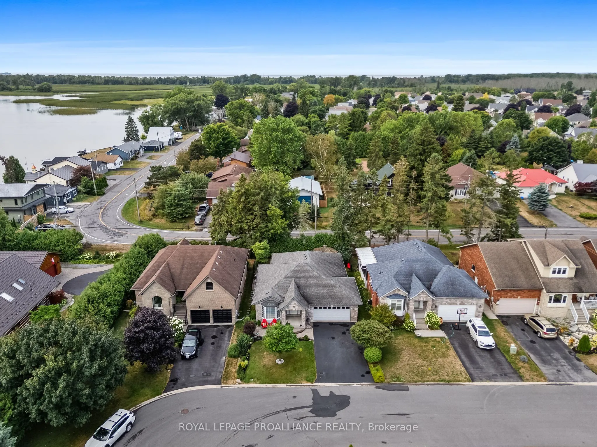14 Edgewater Drive
