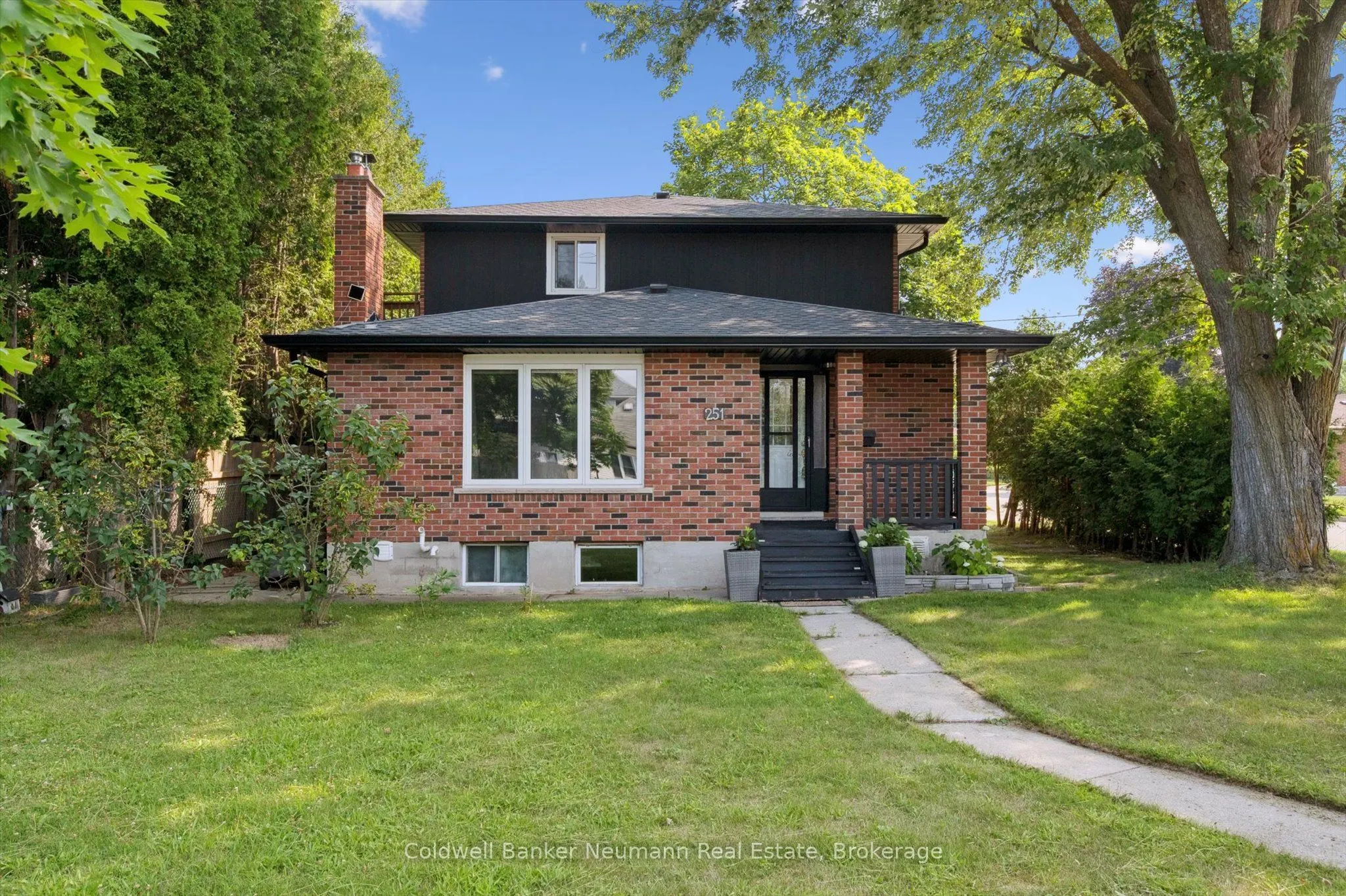 251 Metcalfe Street