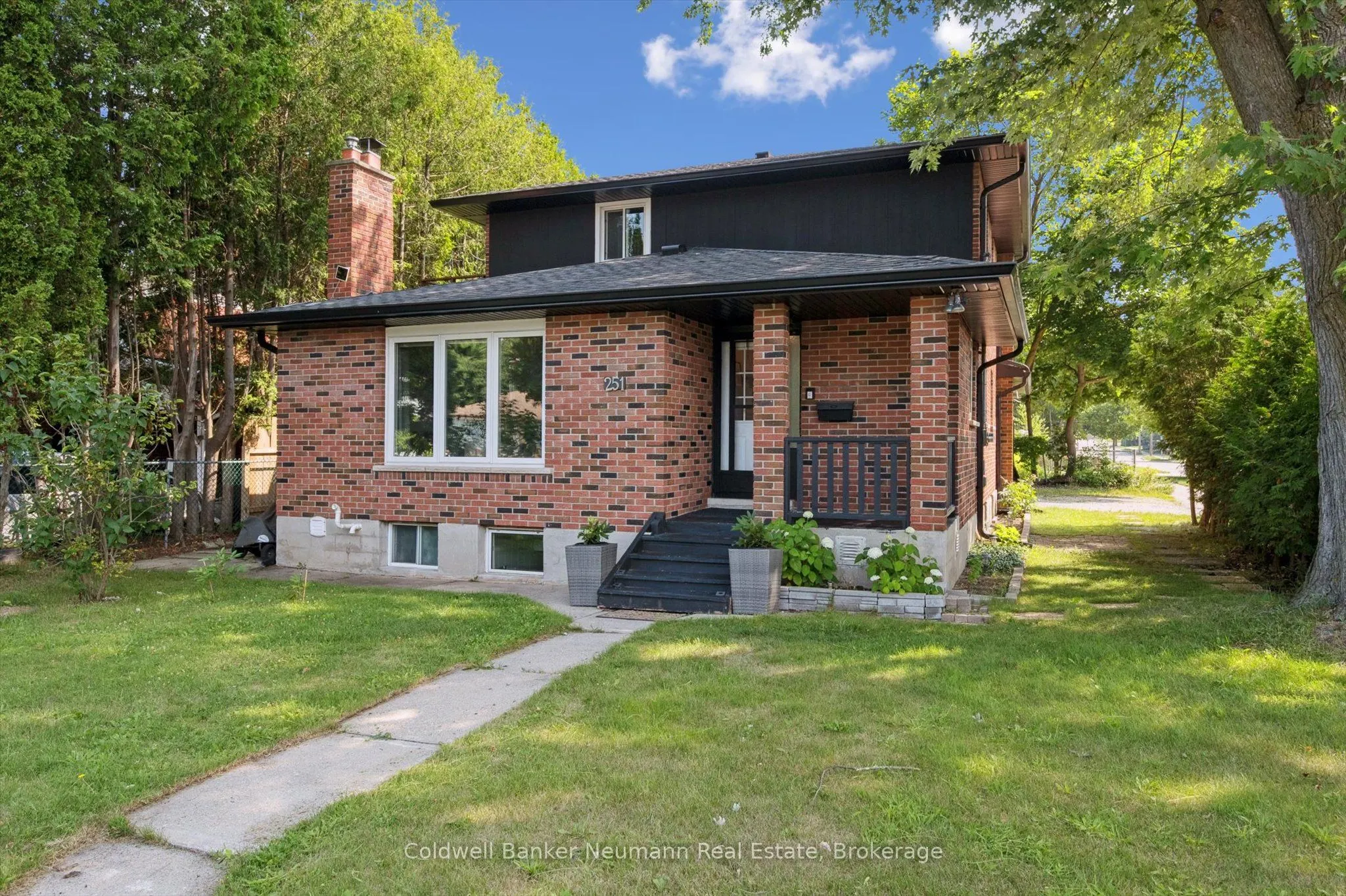 251 Metcalfe Street