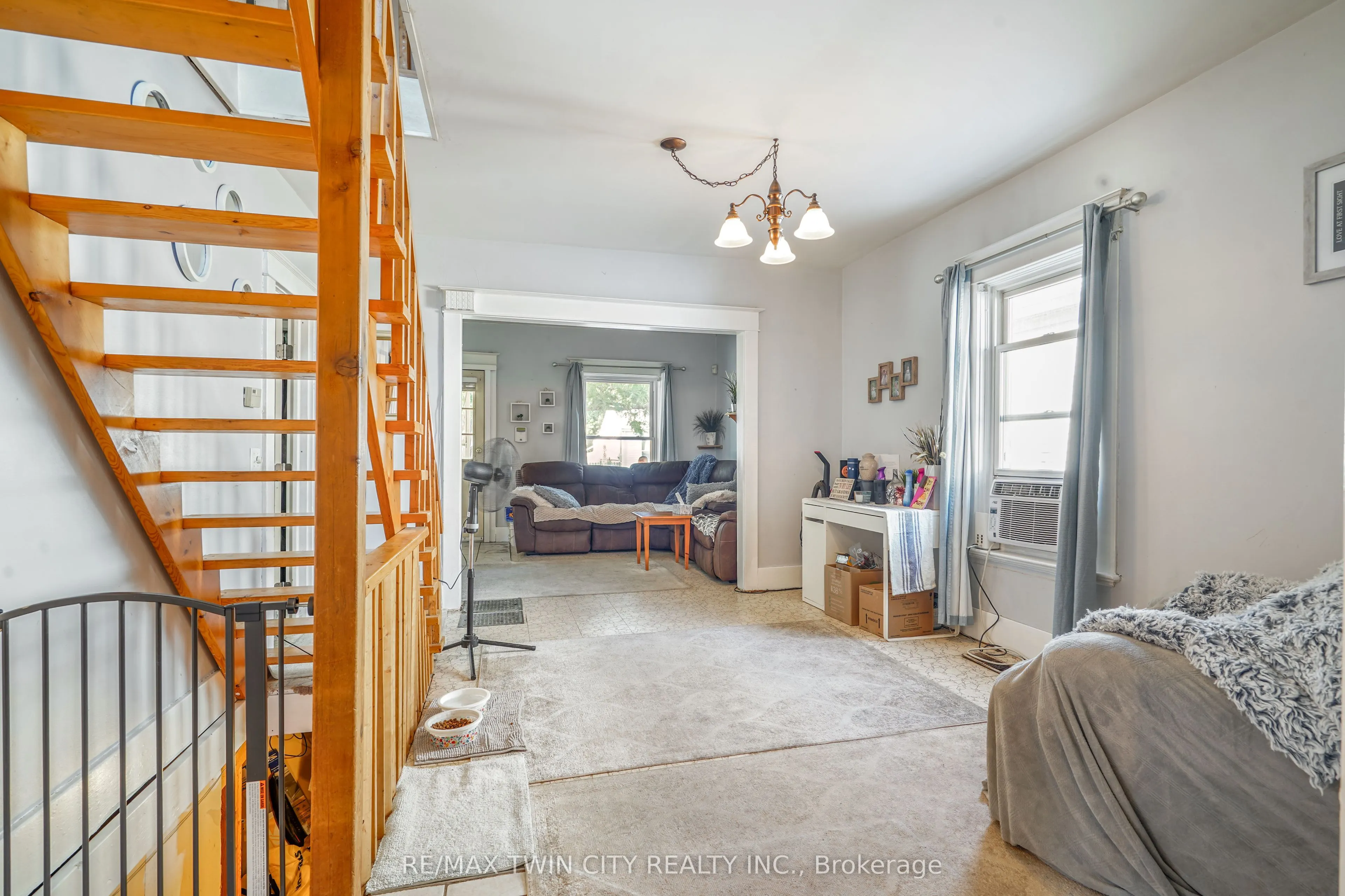 327 Sheridan Street