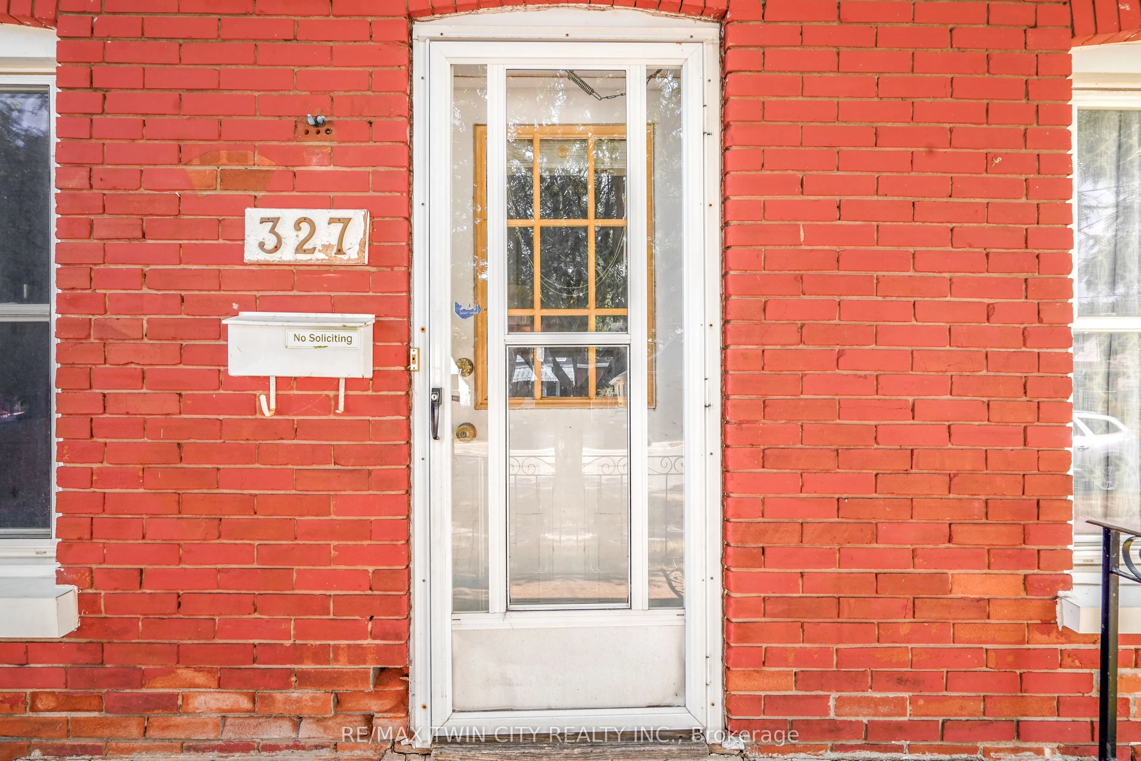 327 Sheridan Street