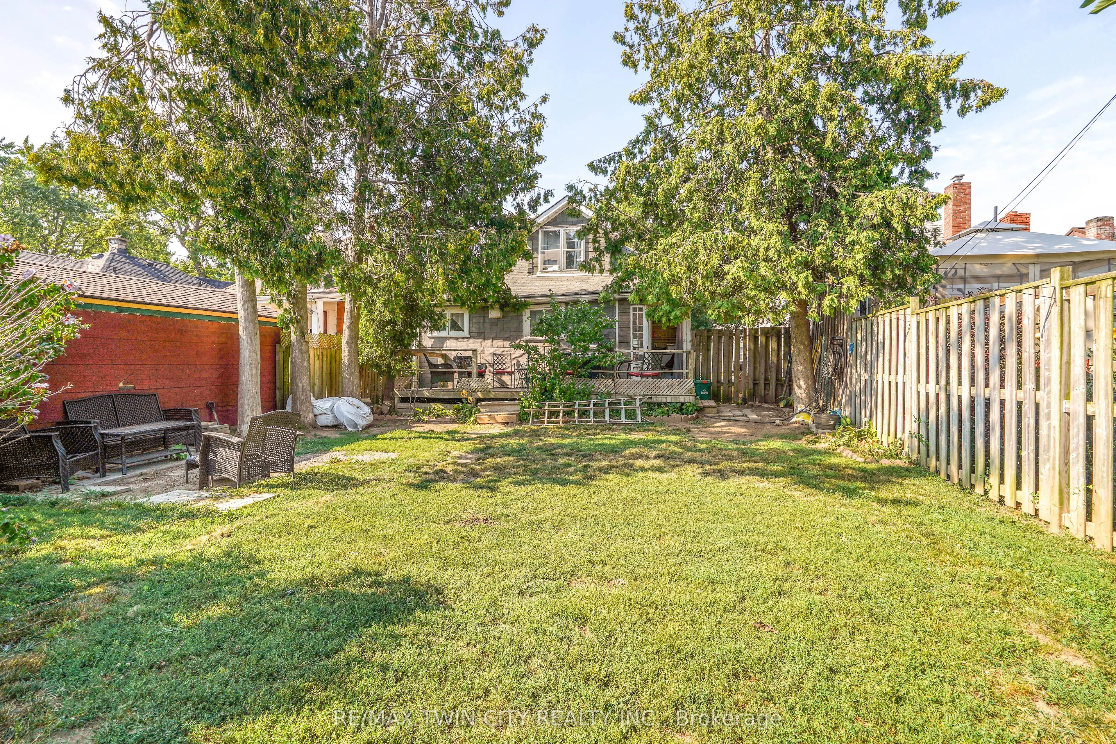 327 Sheridan Street