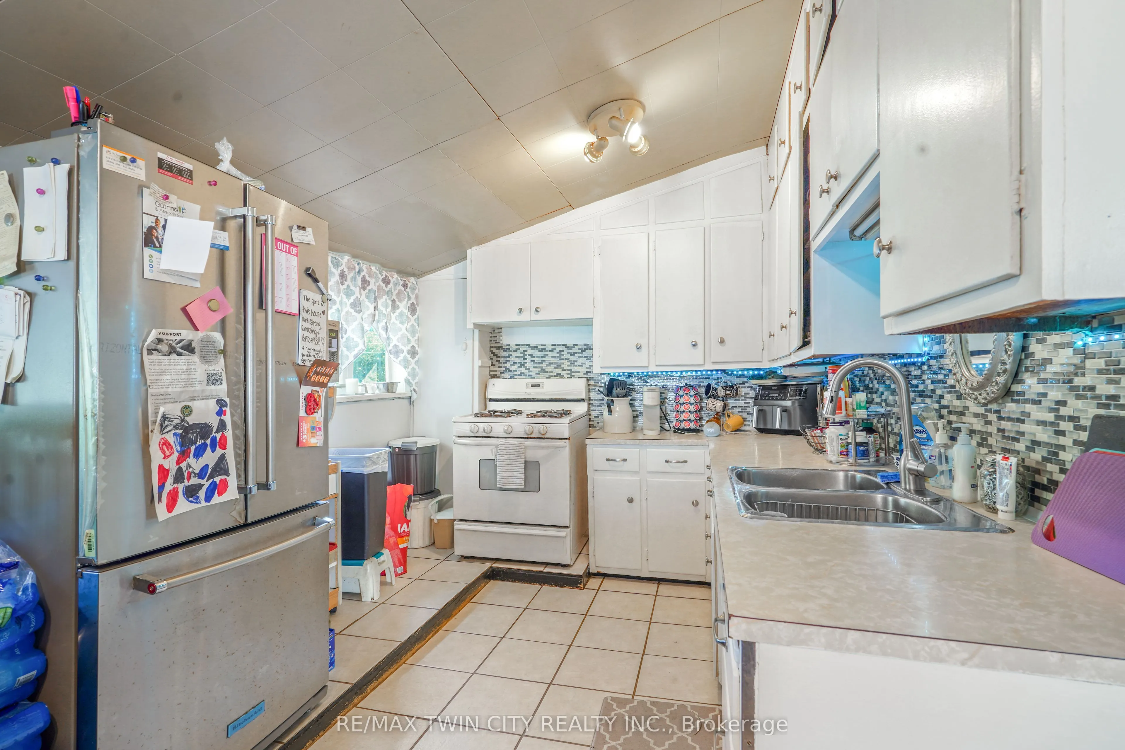 327 Sheridan Street