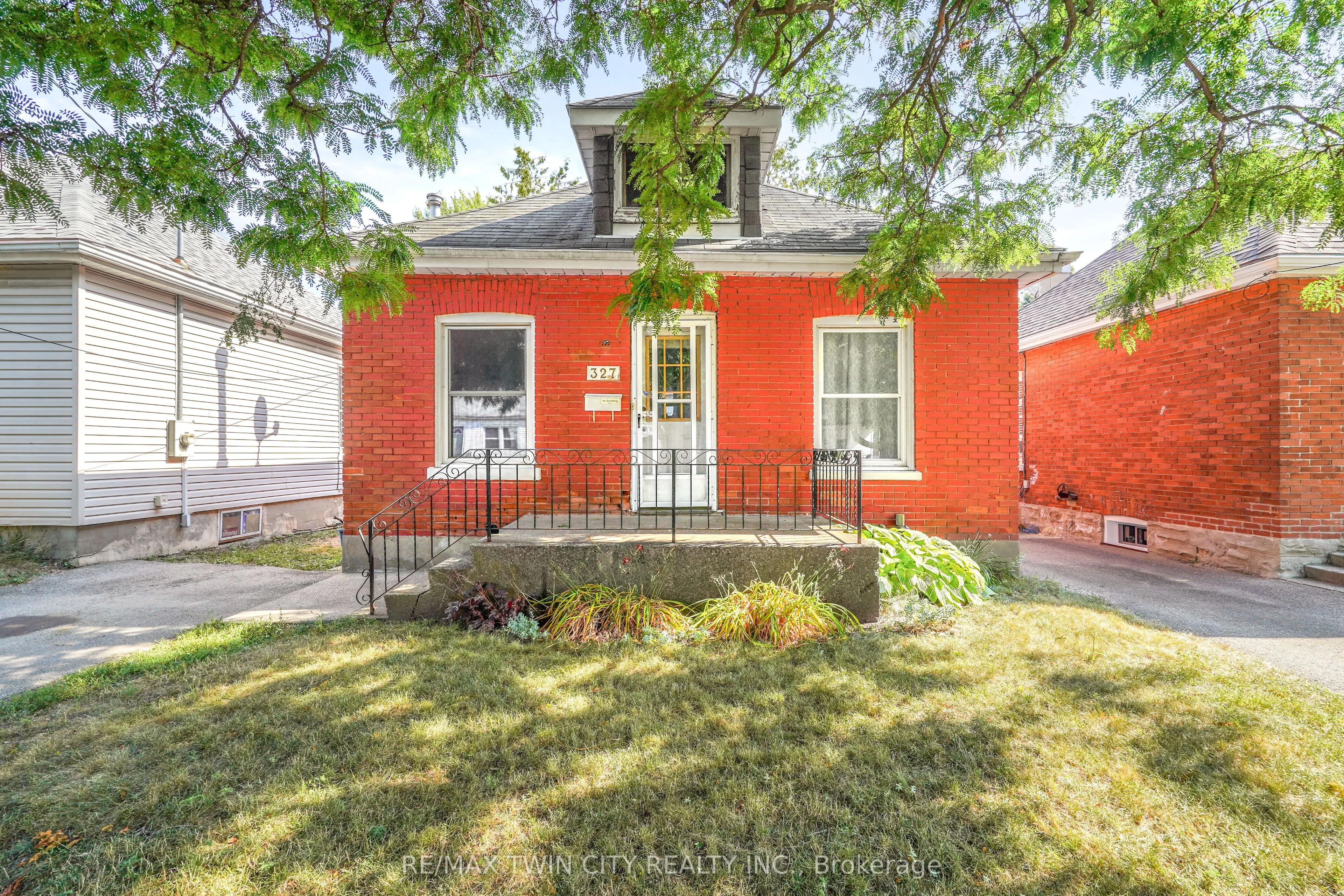 327 Sheridan Street