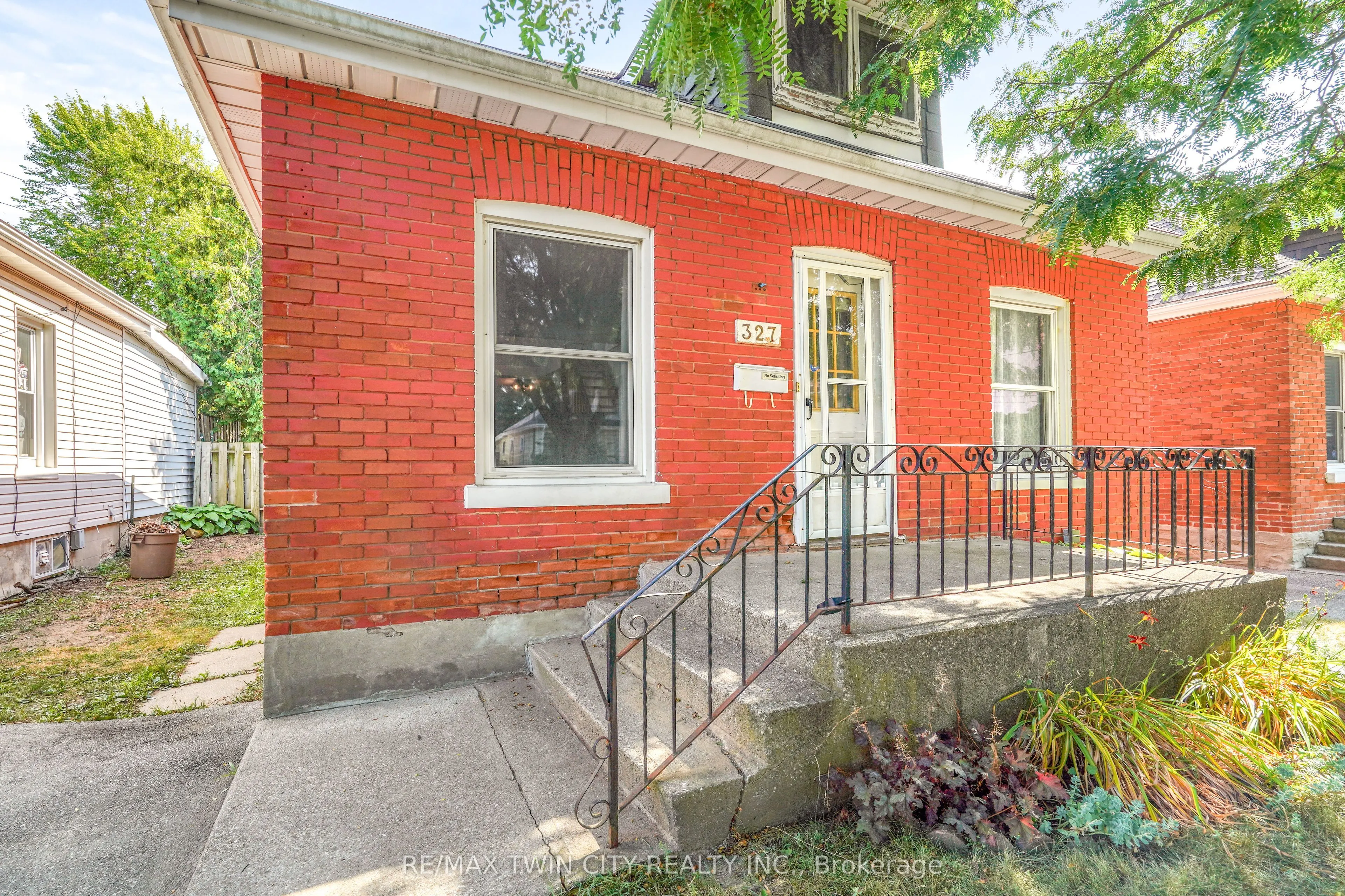 327 Sheridan Street