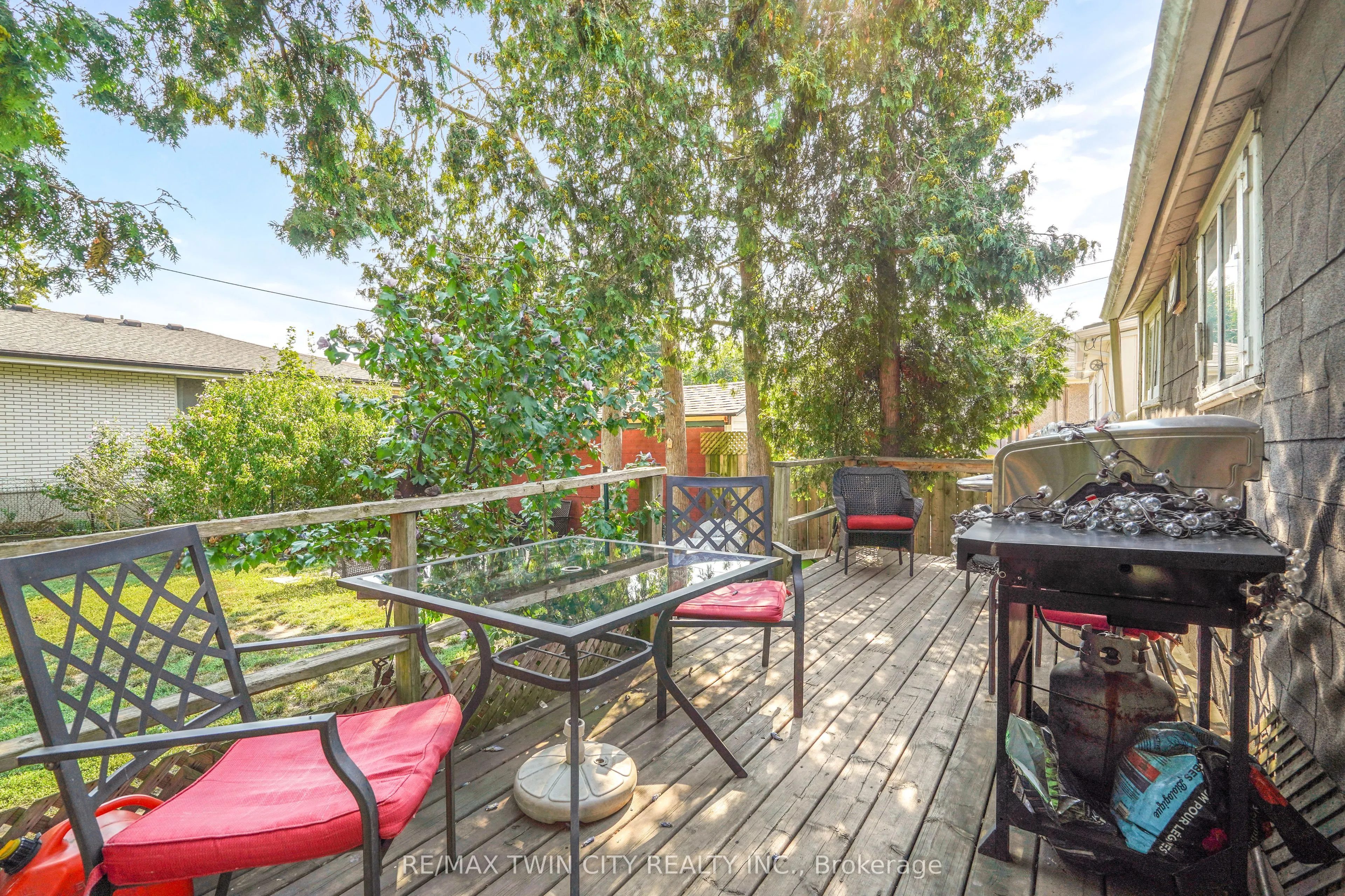 327 Sheridan Street