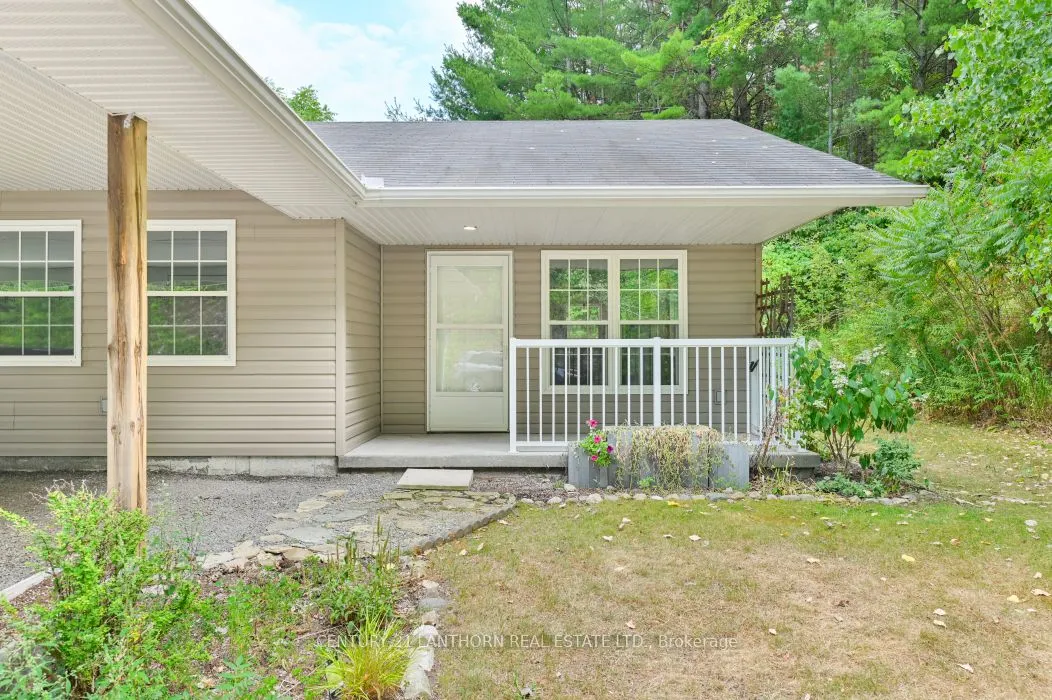 494 Metcalf Street, #14