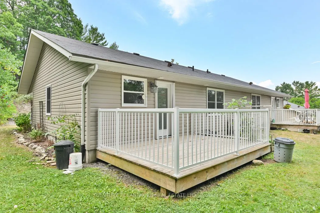 494 Metcalf Street, #14