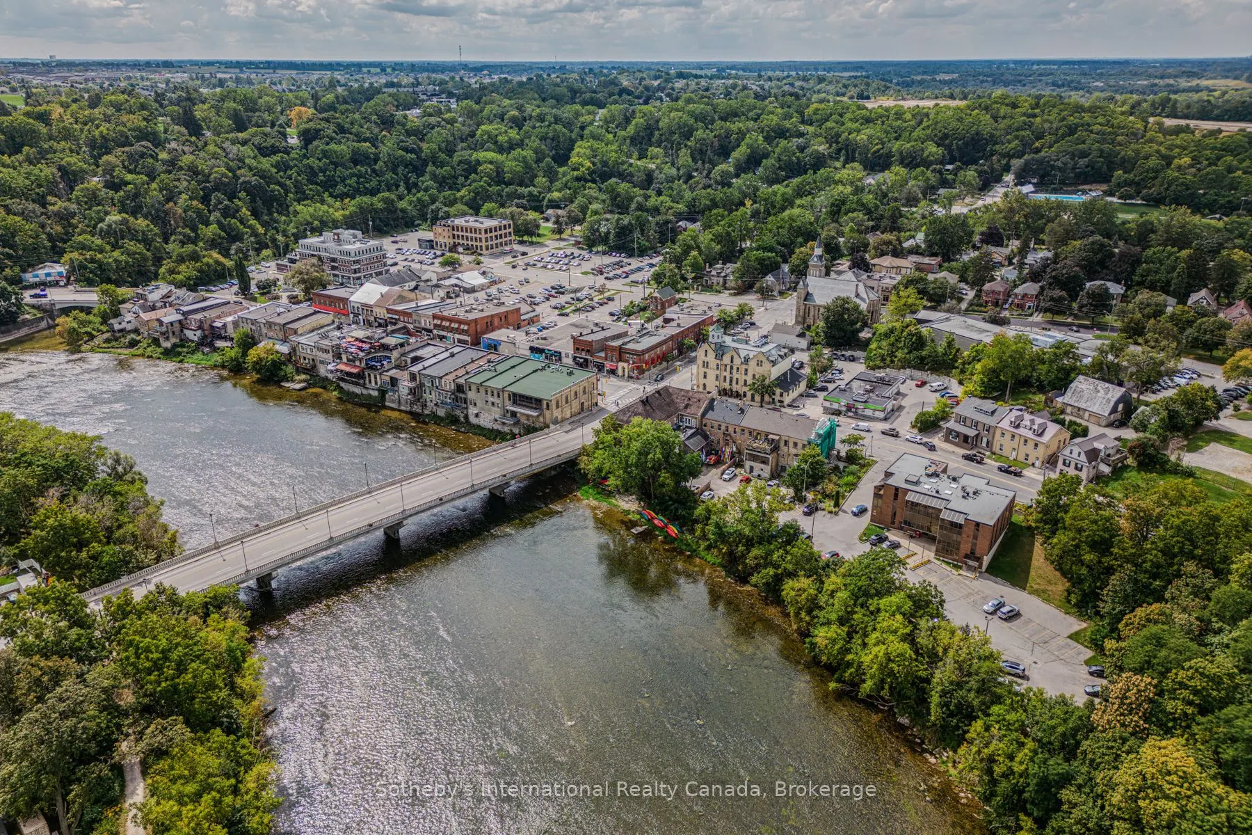 140 West River Street, #402