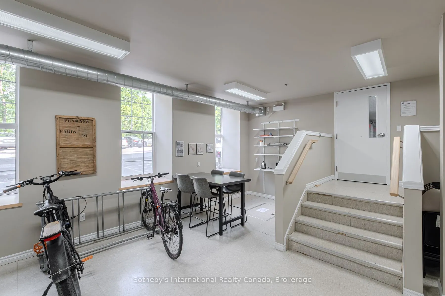 140 West River Street, #402