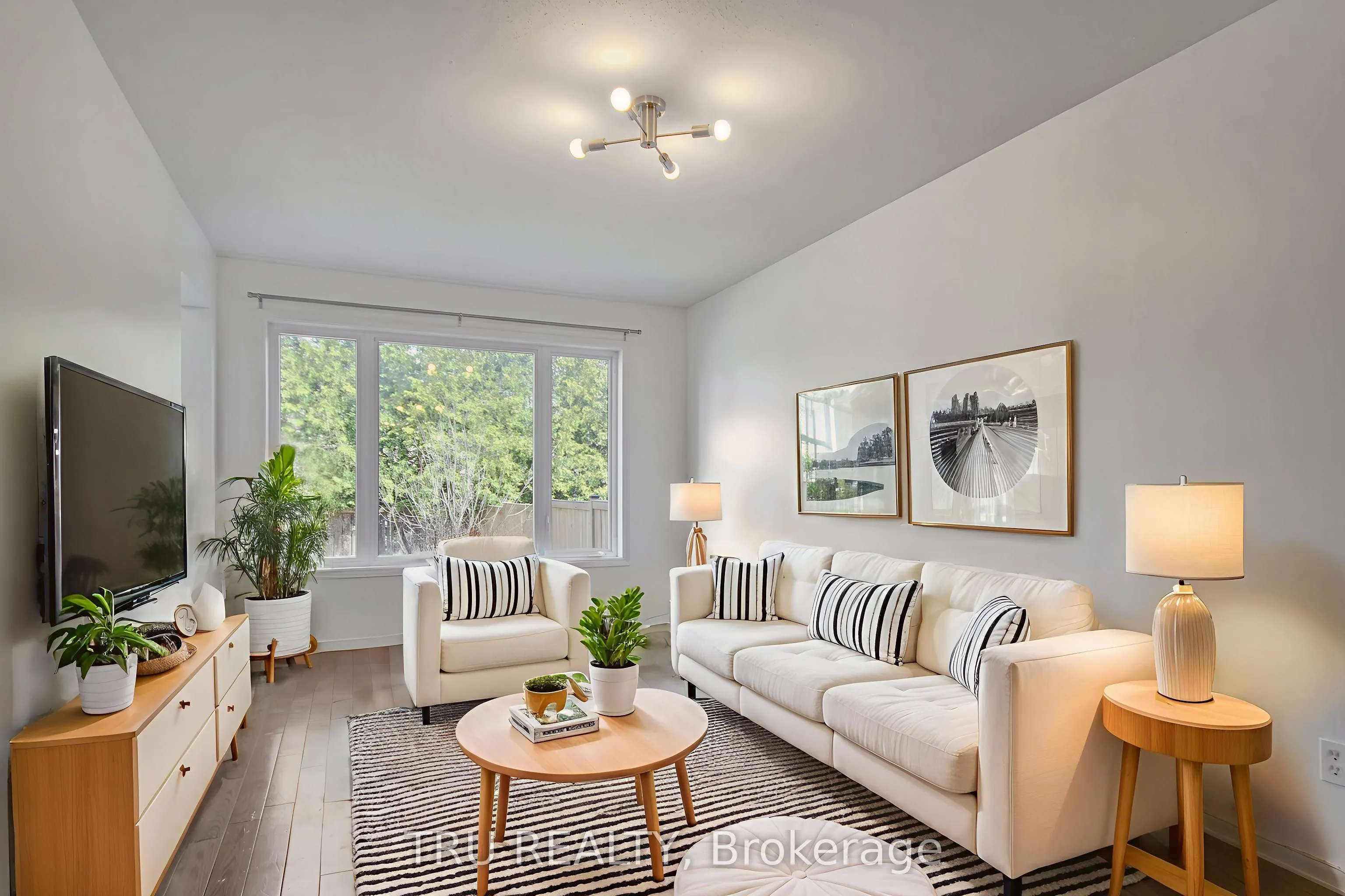 133 Kinross Private