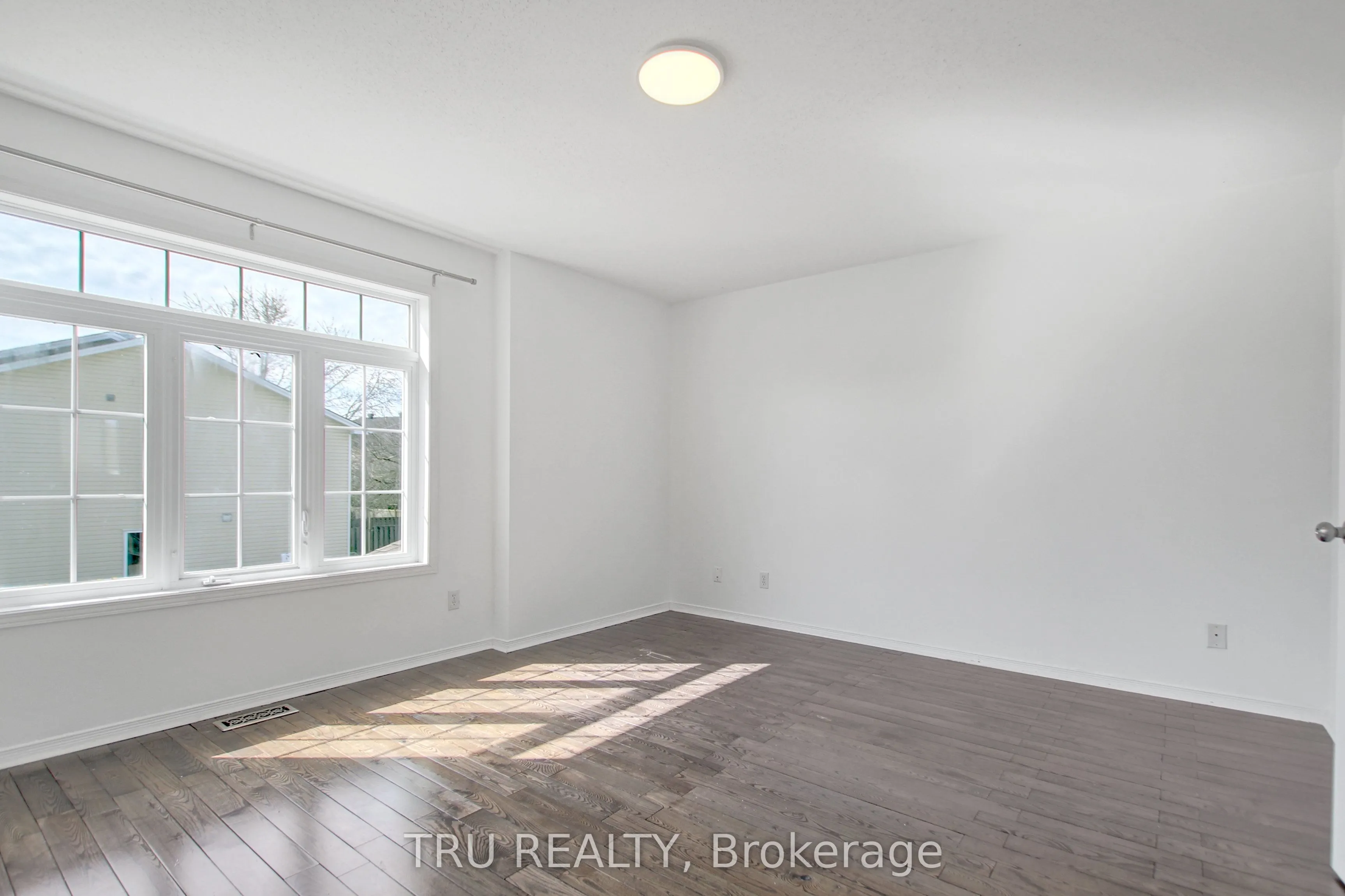 133 Kinross Private