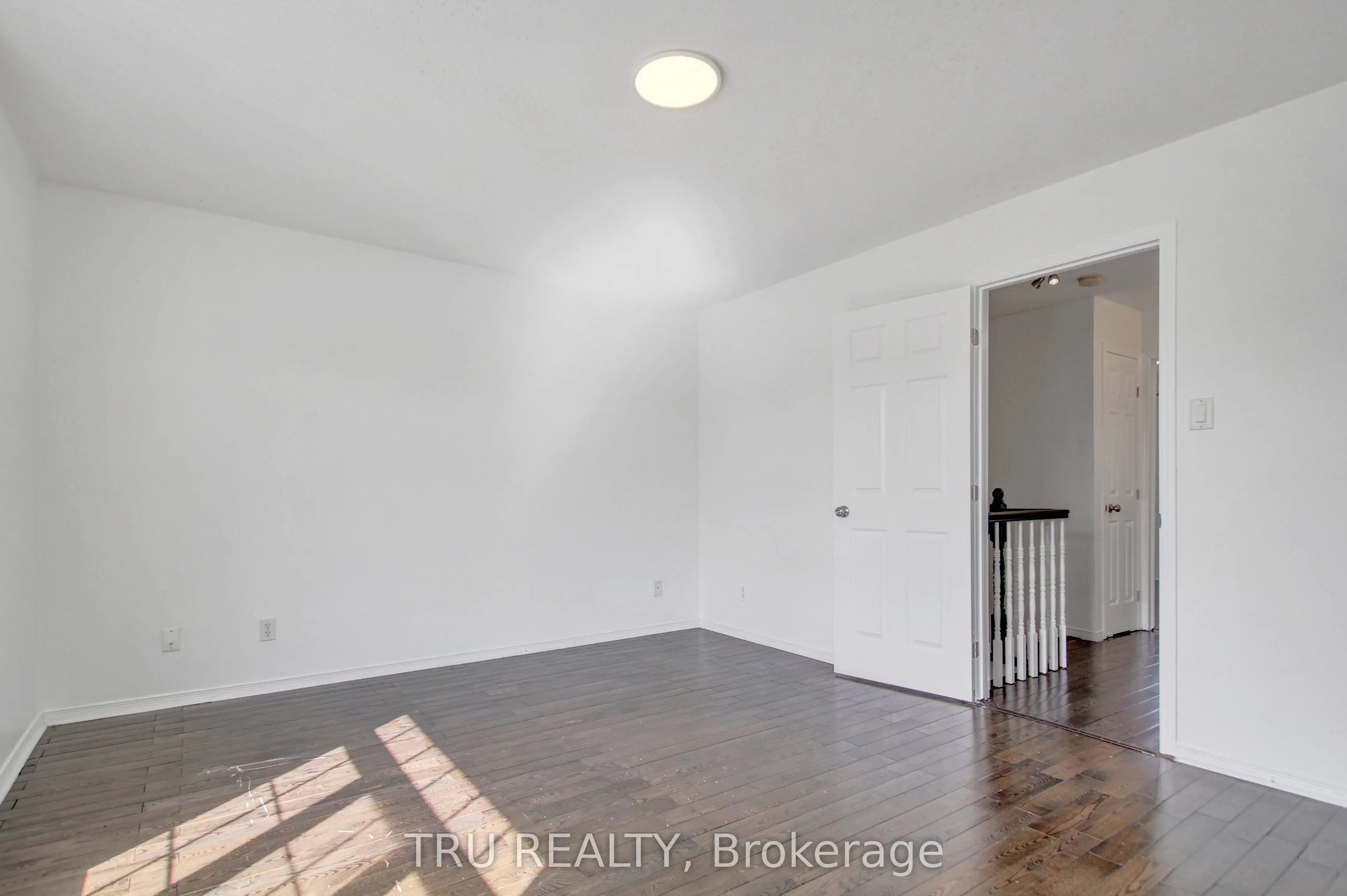 133 Kinross Private