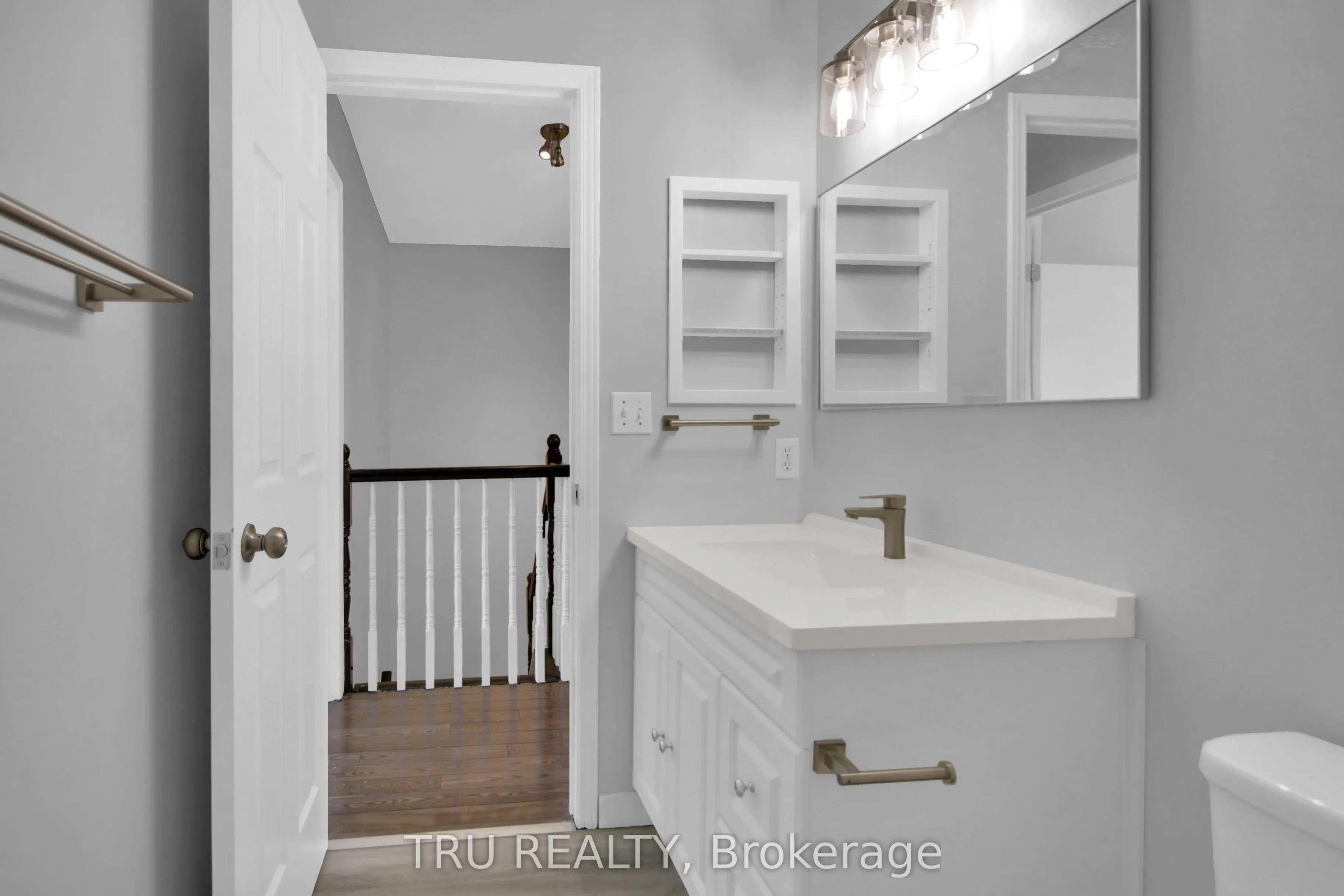133 Kinross Private