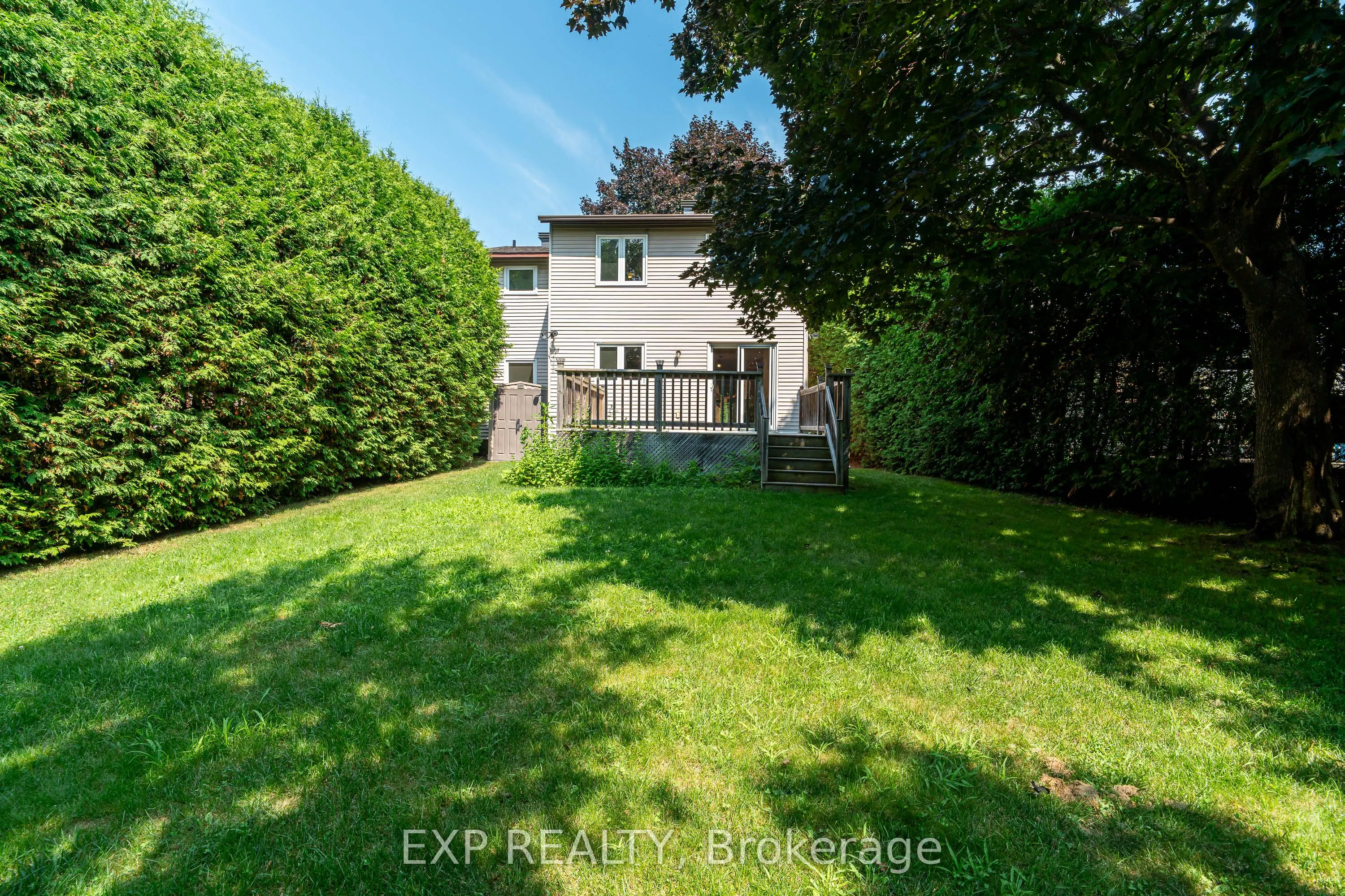 80 Coolspring Crescent
