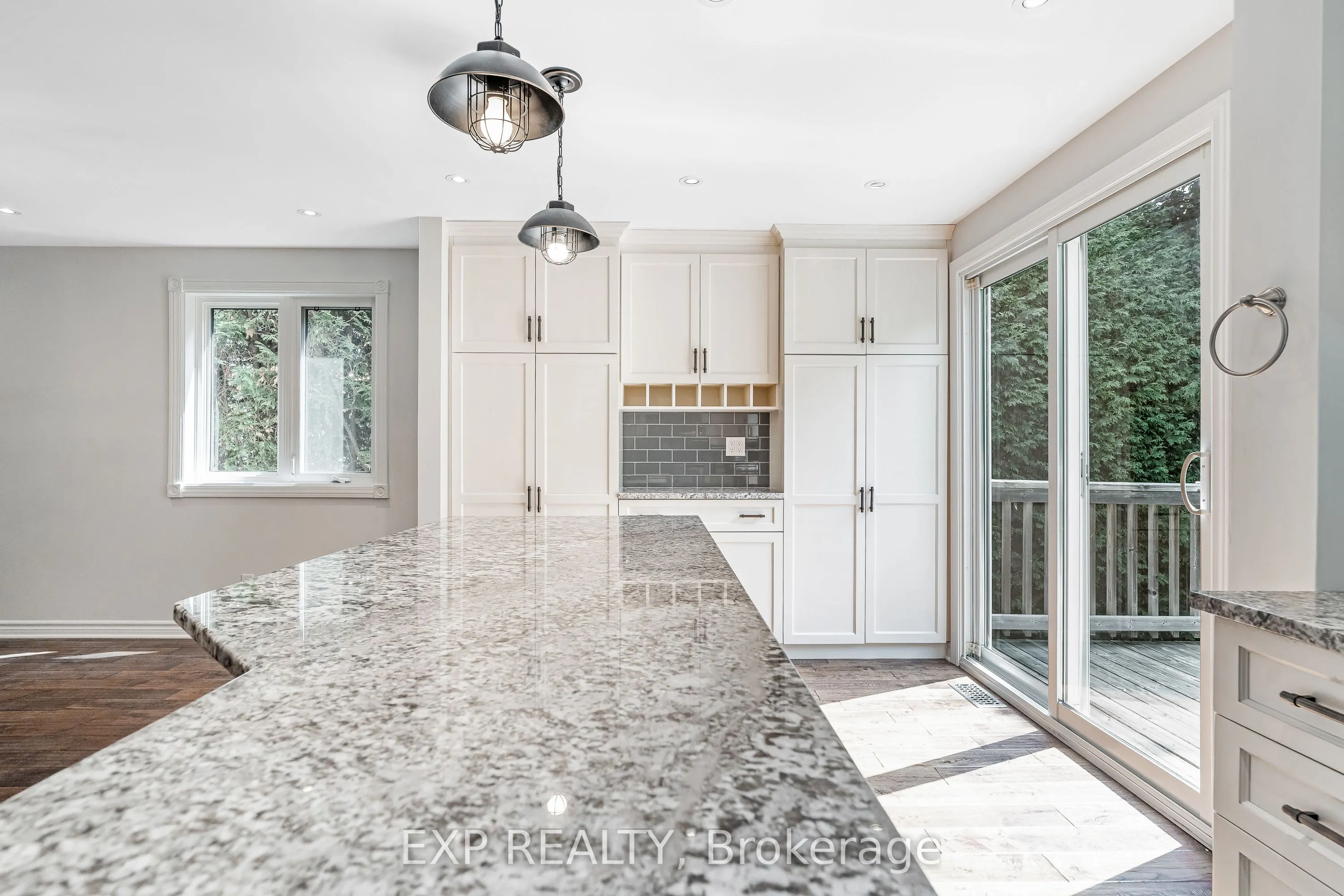 80 Coolspring Crescent