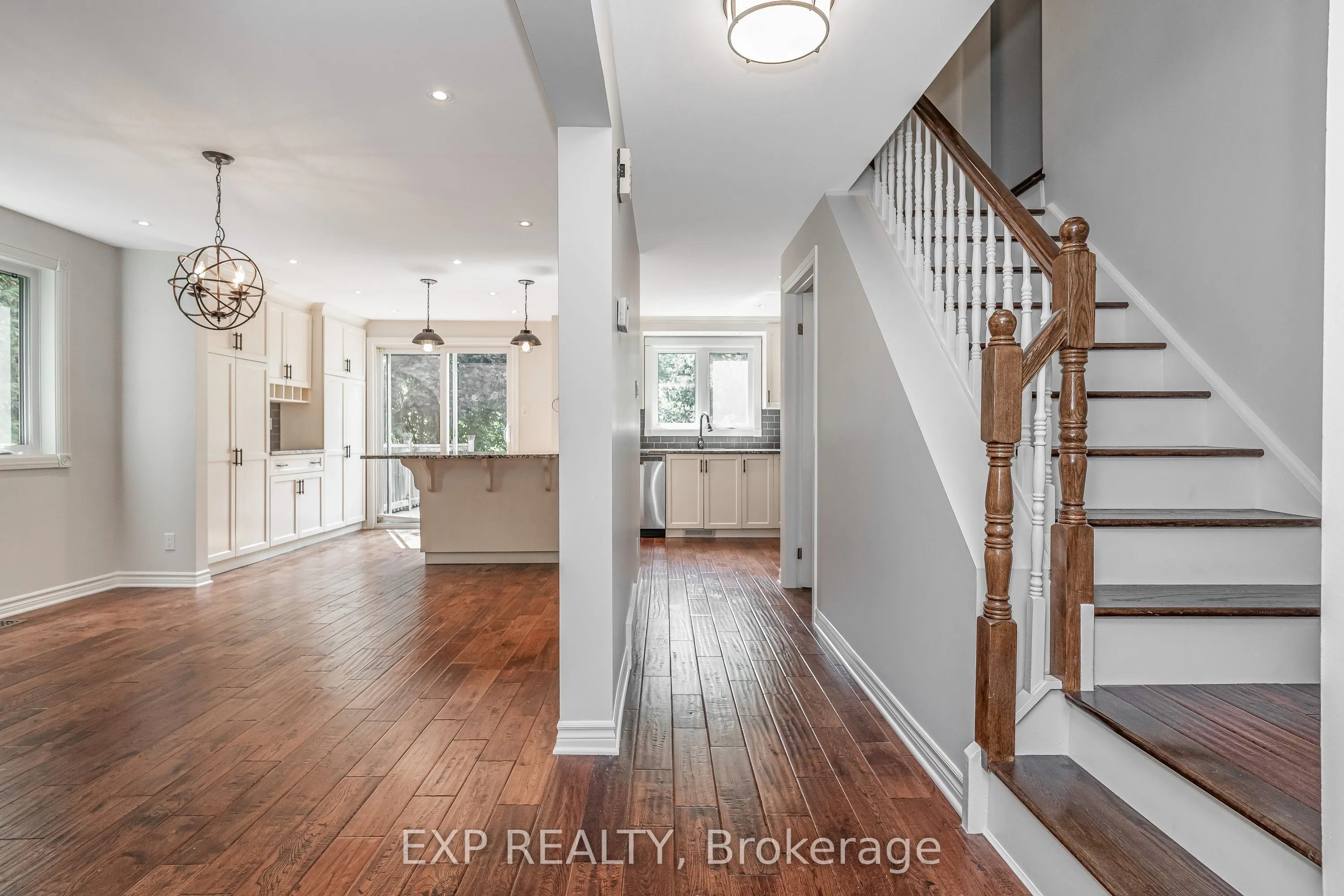 80 Coolspring Crescent