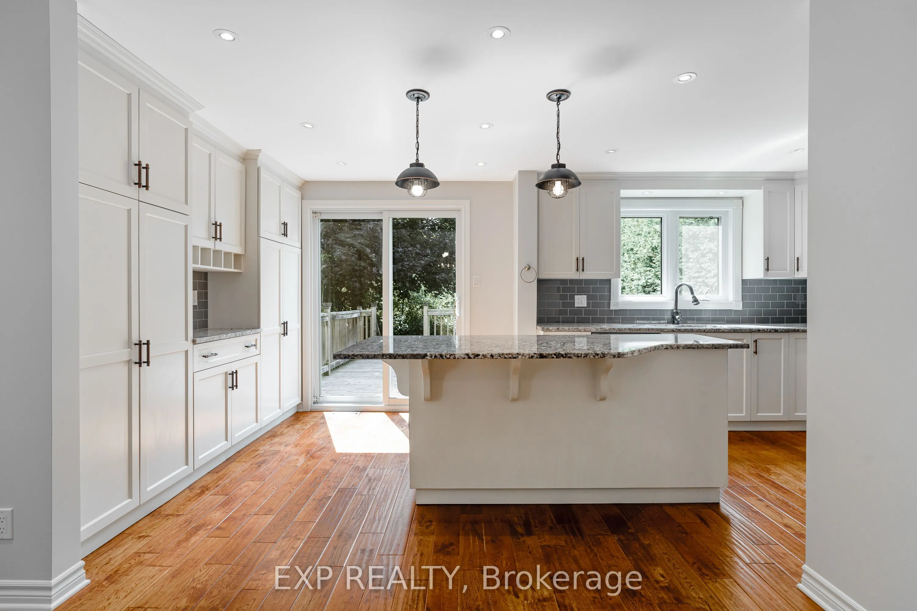 80 Coolspring Crescent