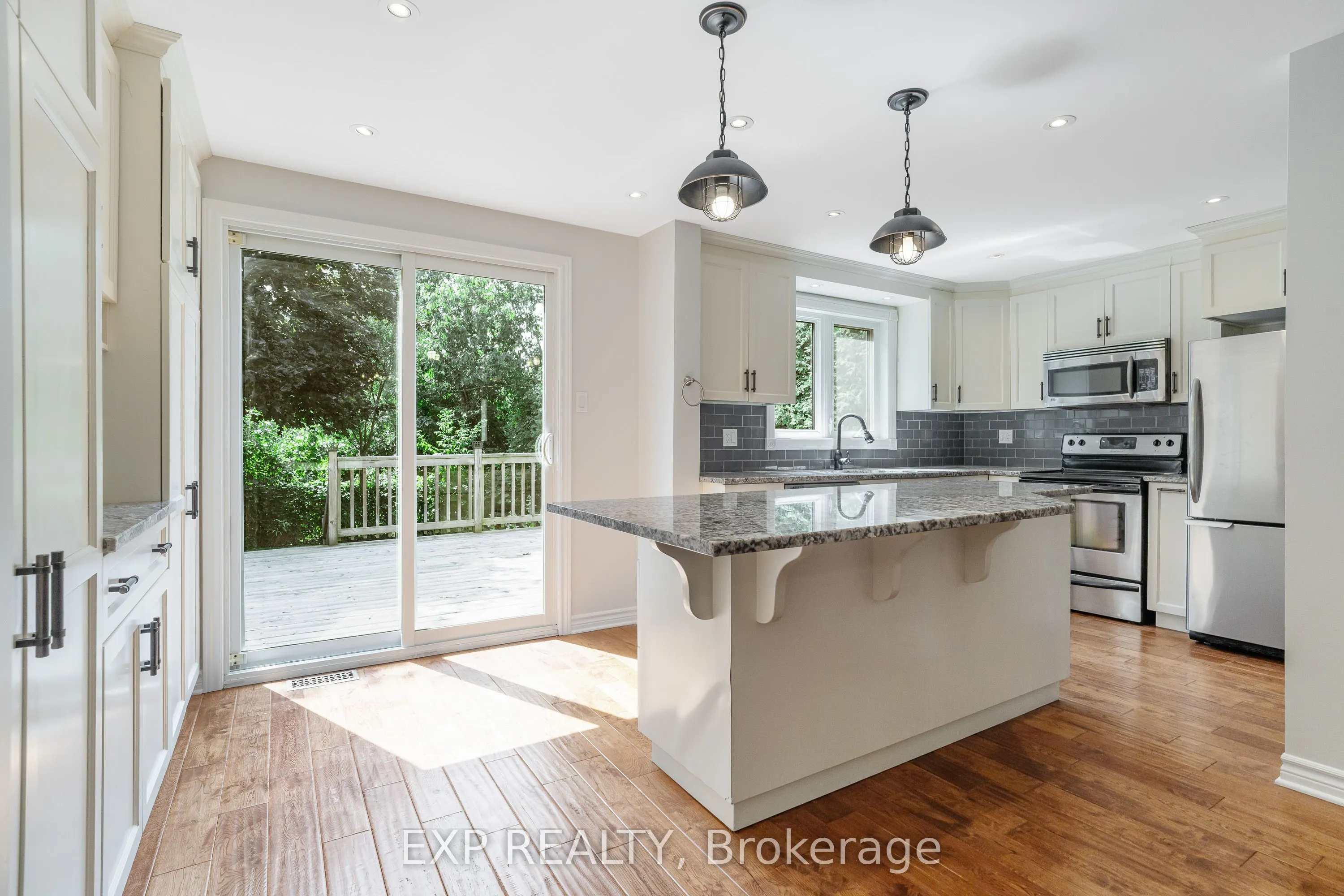 80 Coolspring Crescent
