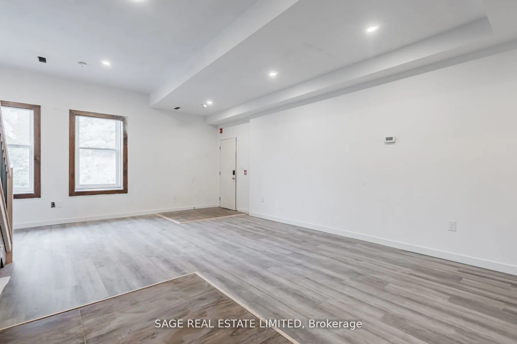 14 Cross Street, #10