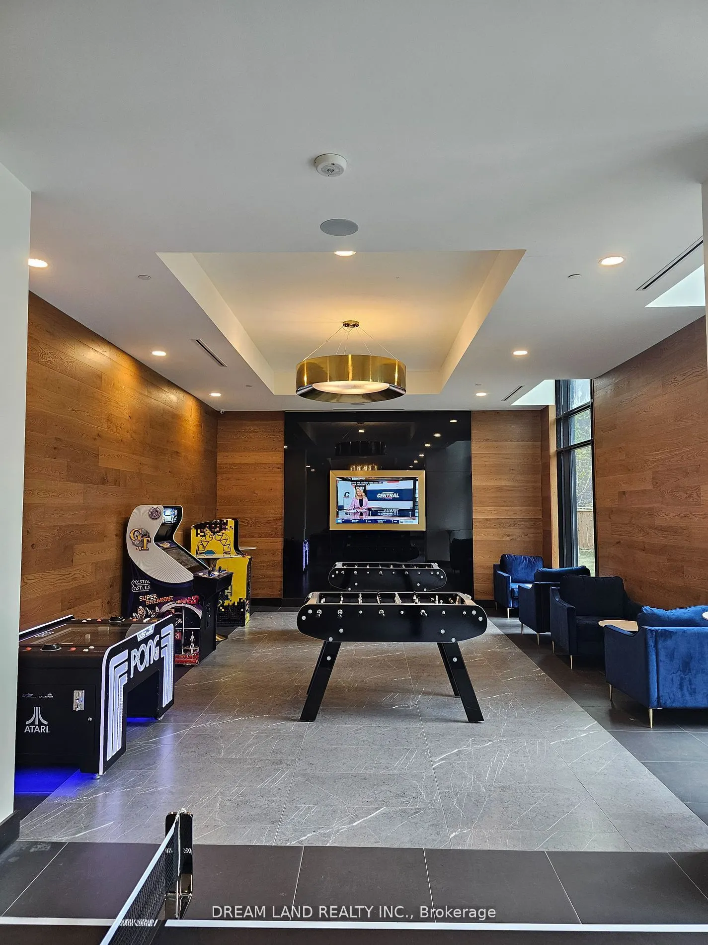 145 Columbia Street W, #1035