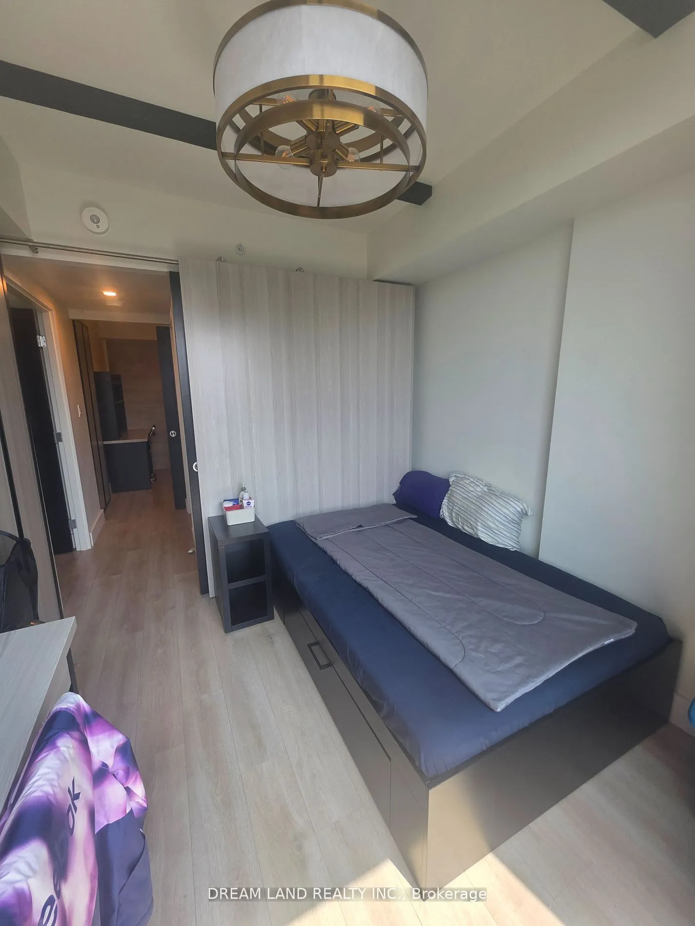 145 Columbia Street W, #1035