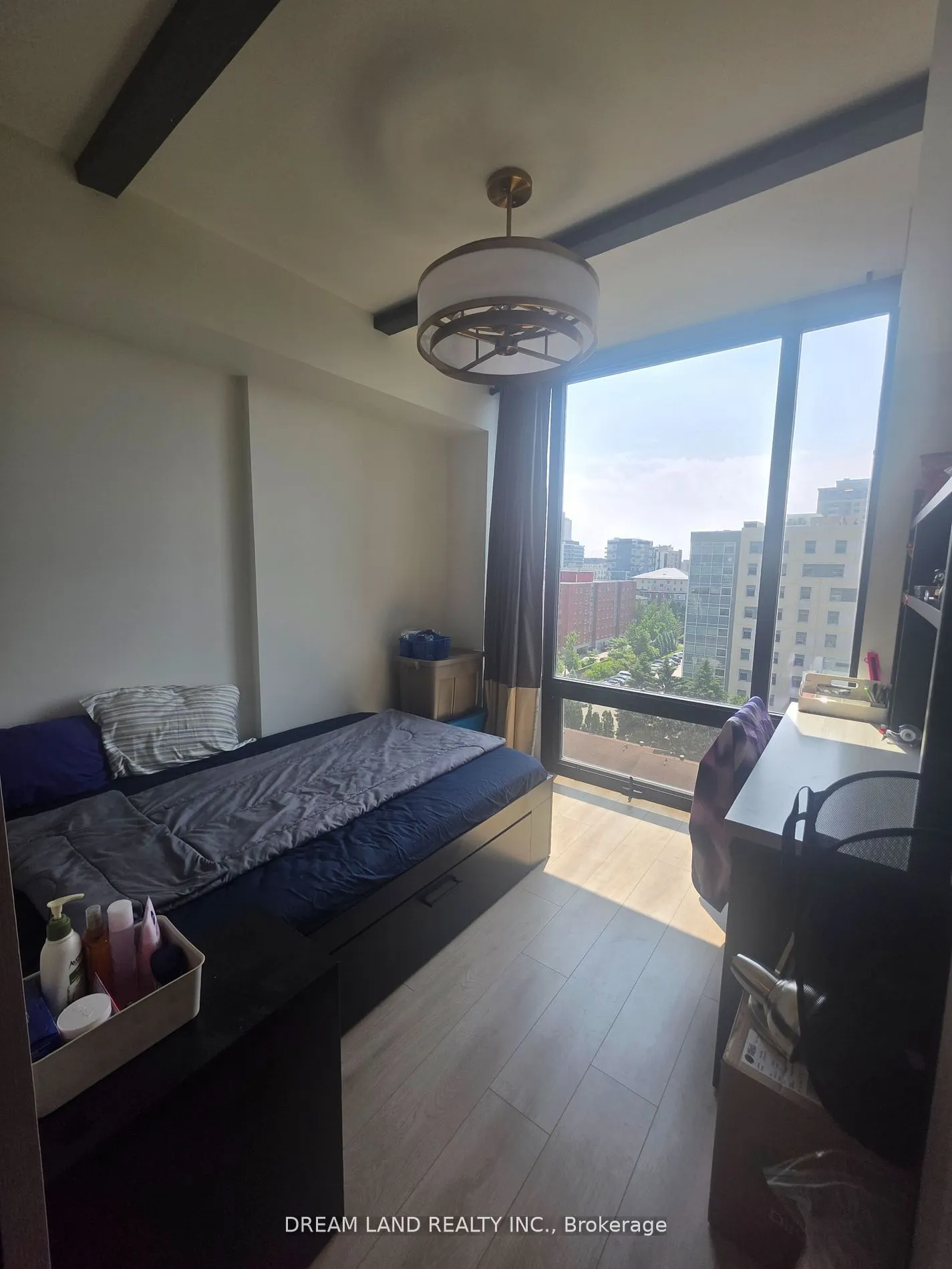 145 Columbia Street W, #1035