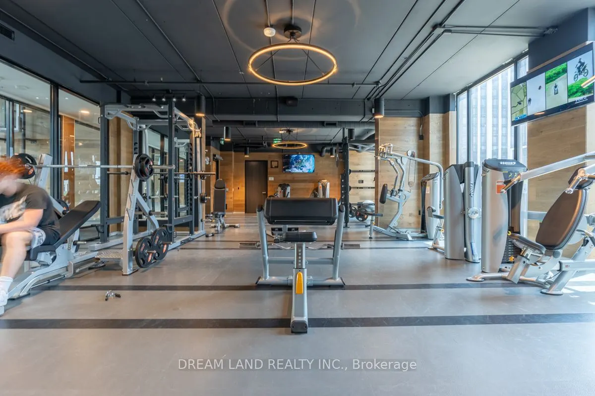 145 Columbia Street W, #1035