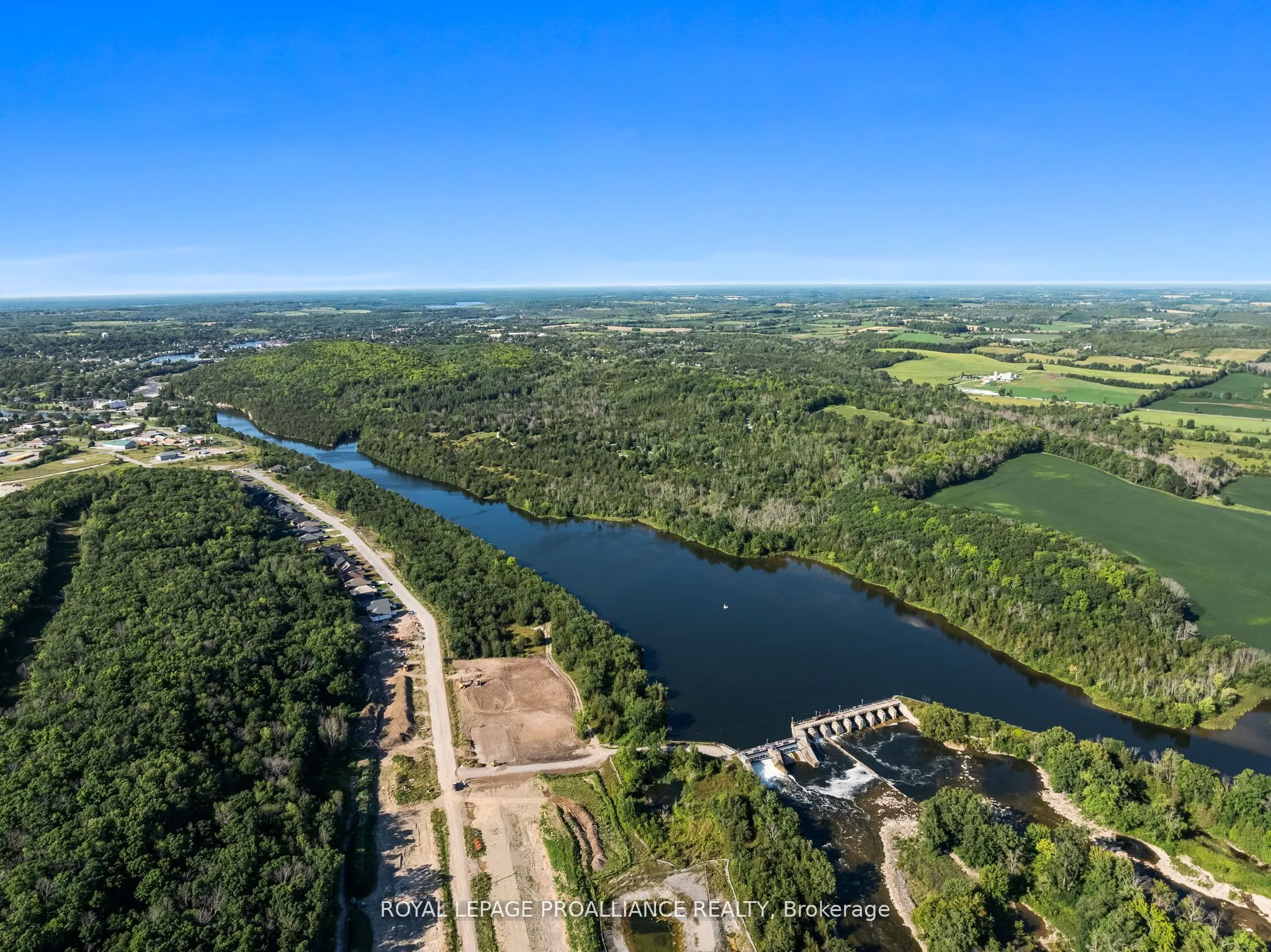 38 Riverside Trail