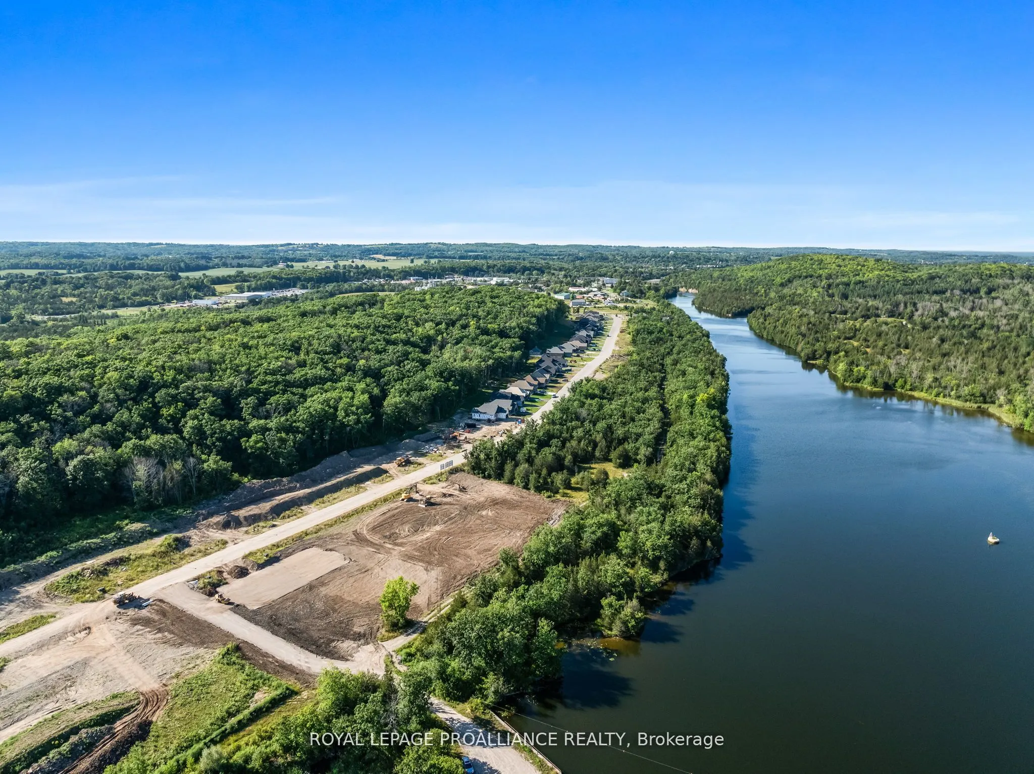 38 Riverside Trail