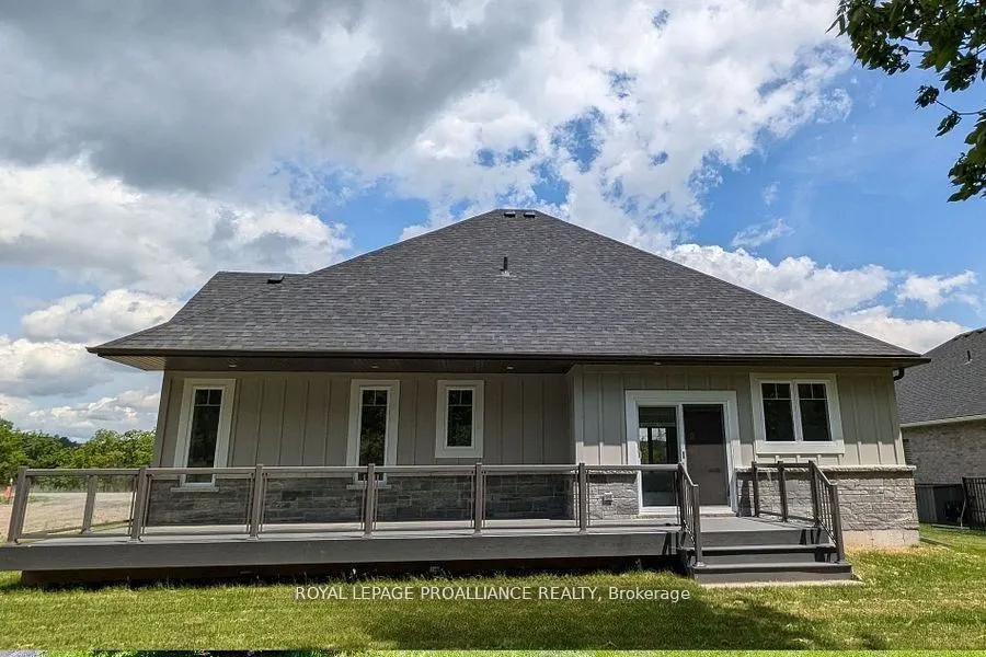 38 Riverside Trail