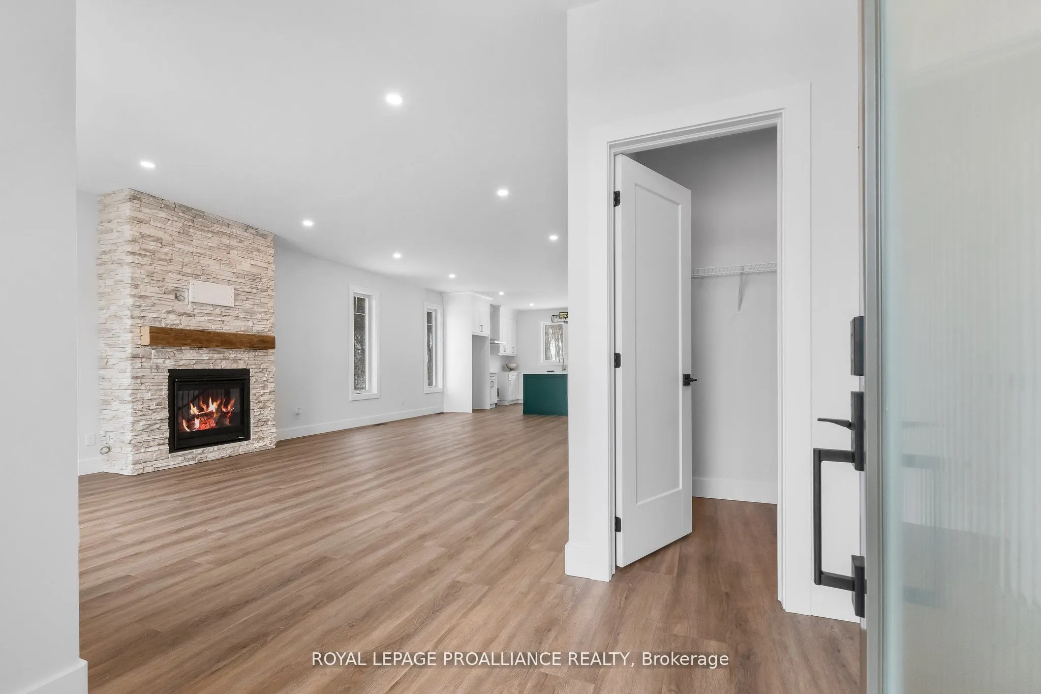 38 Riverside Trail