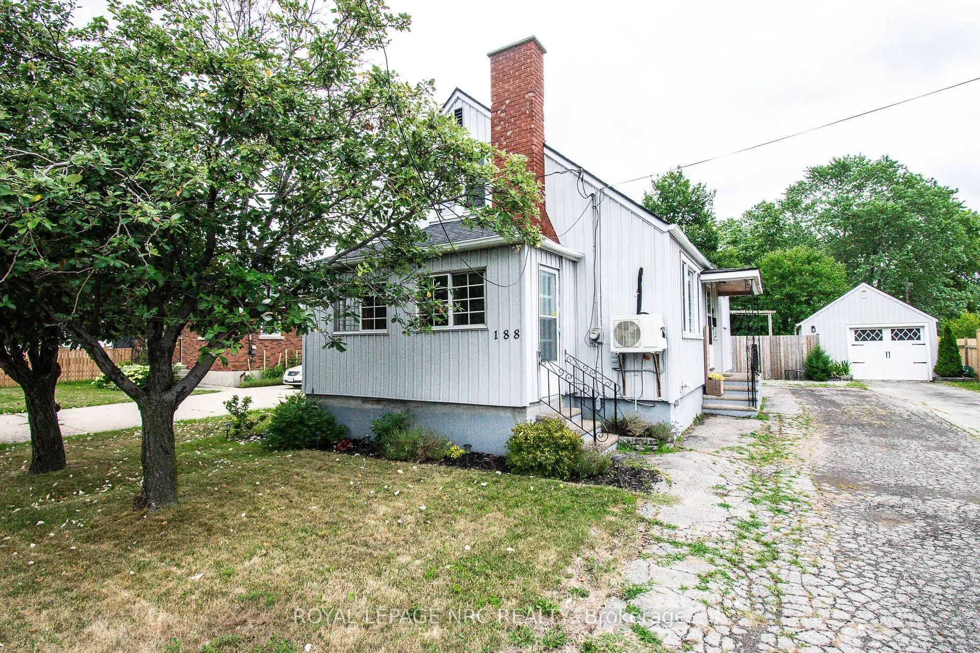 188 West Side Road