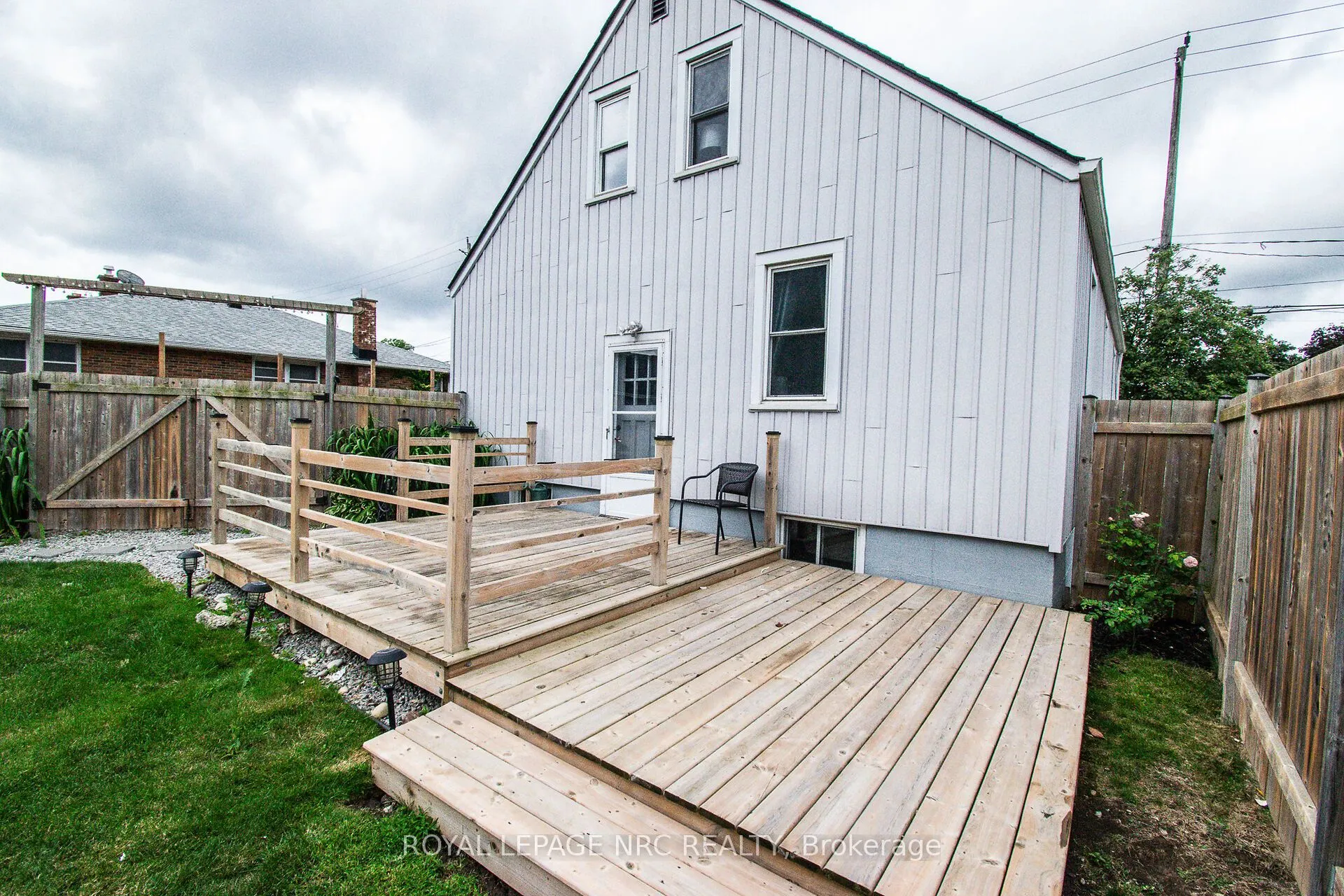 188 West Side Road