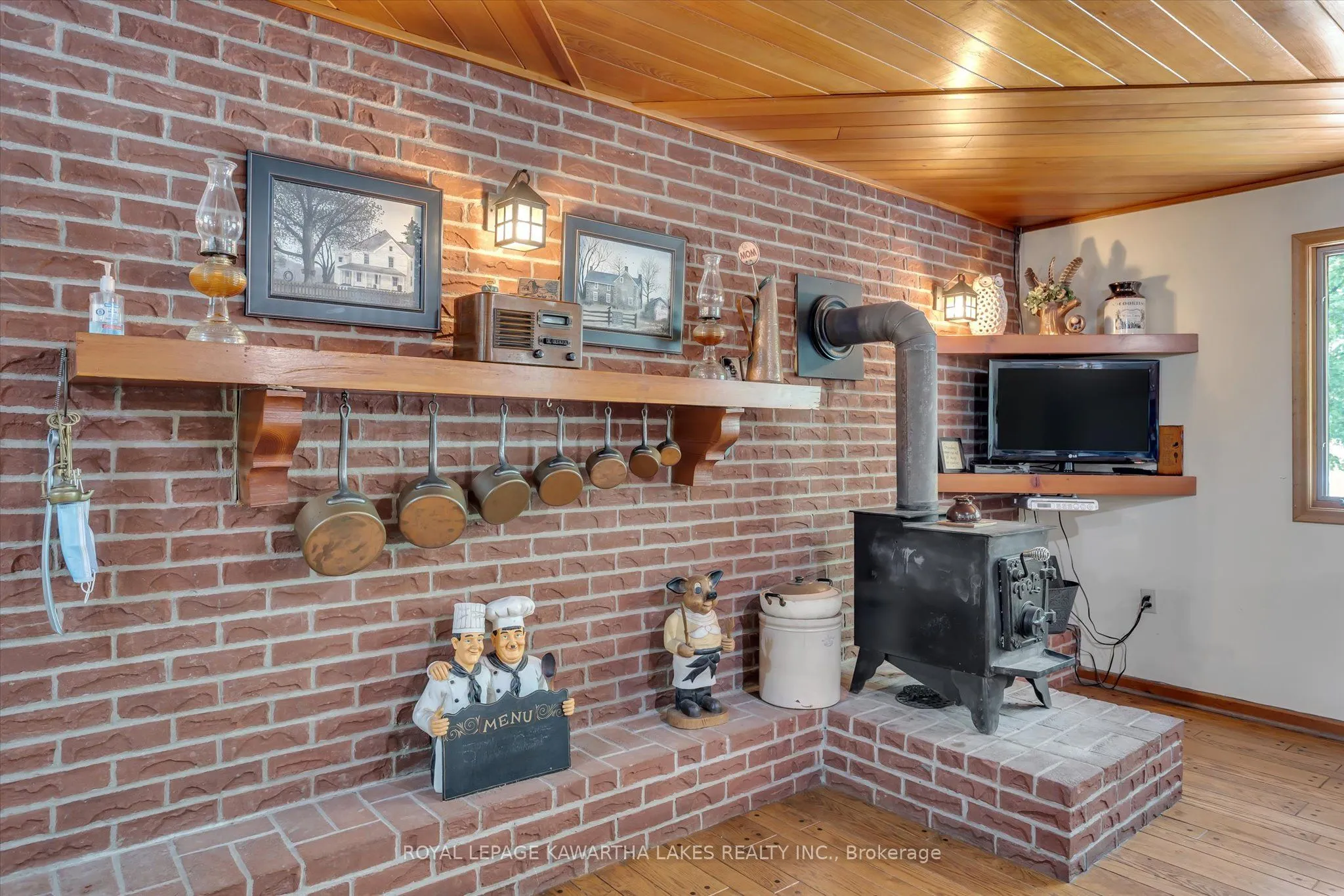 1928 Elm Tree Road