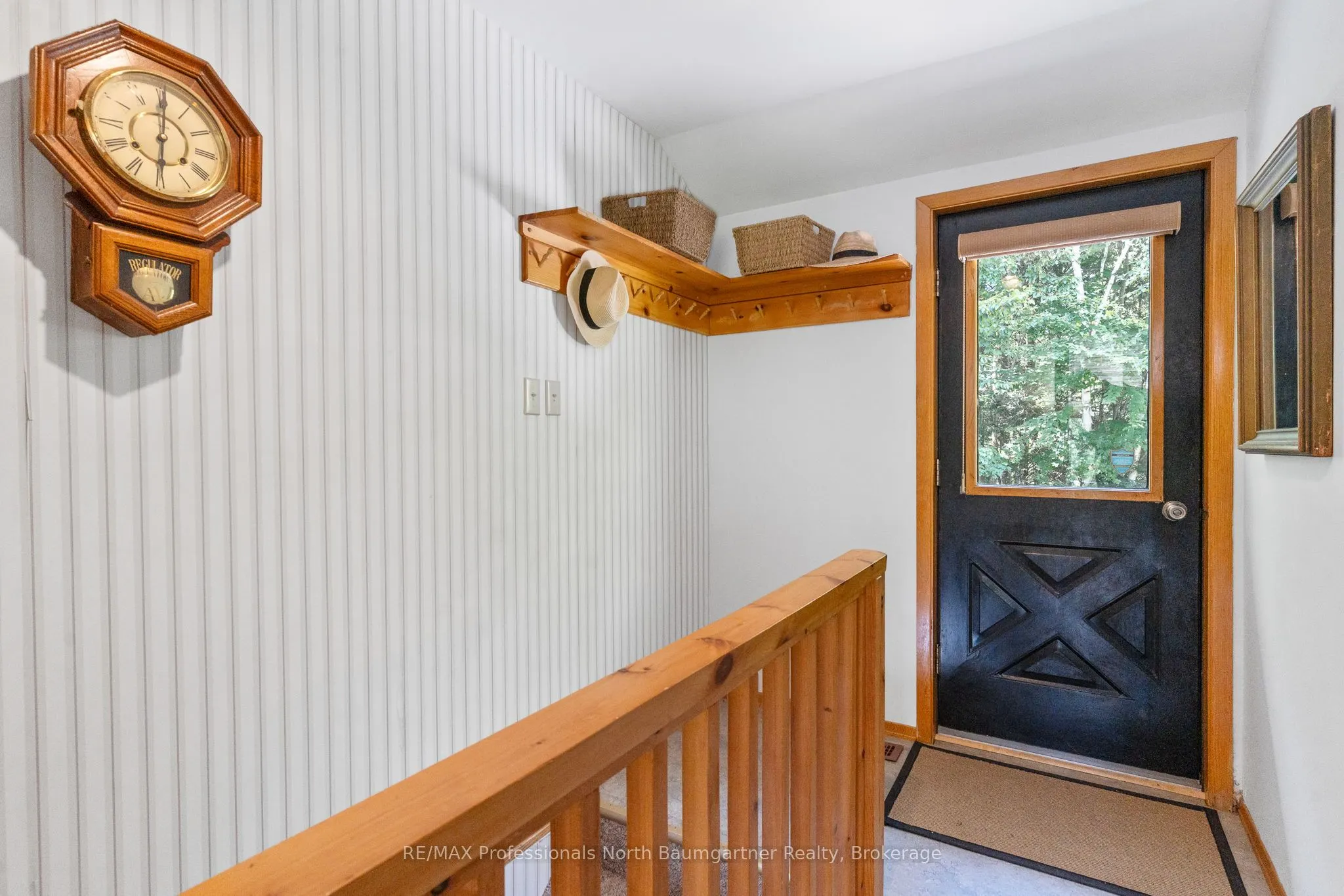 1976 Redkenn Road